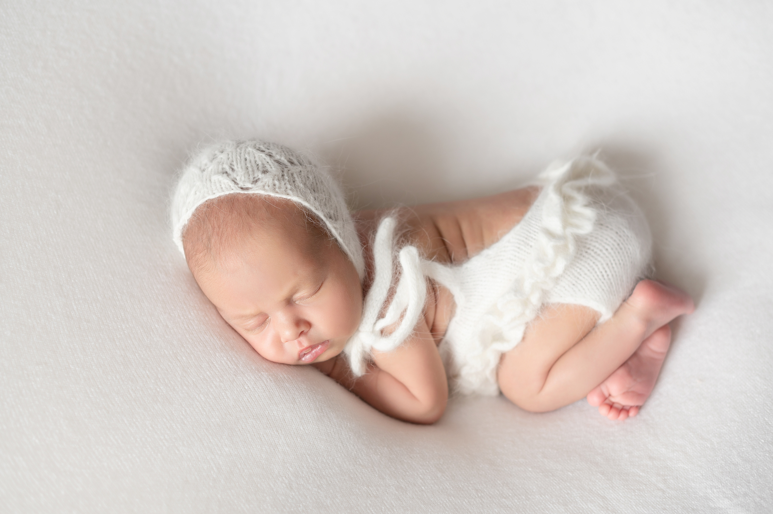 Полина, 14 дней. Детский и семейный фотограф в Красноярске. Фотосессии новорожденных малышей до 1 месяца