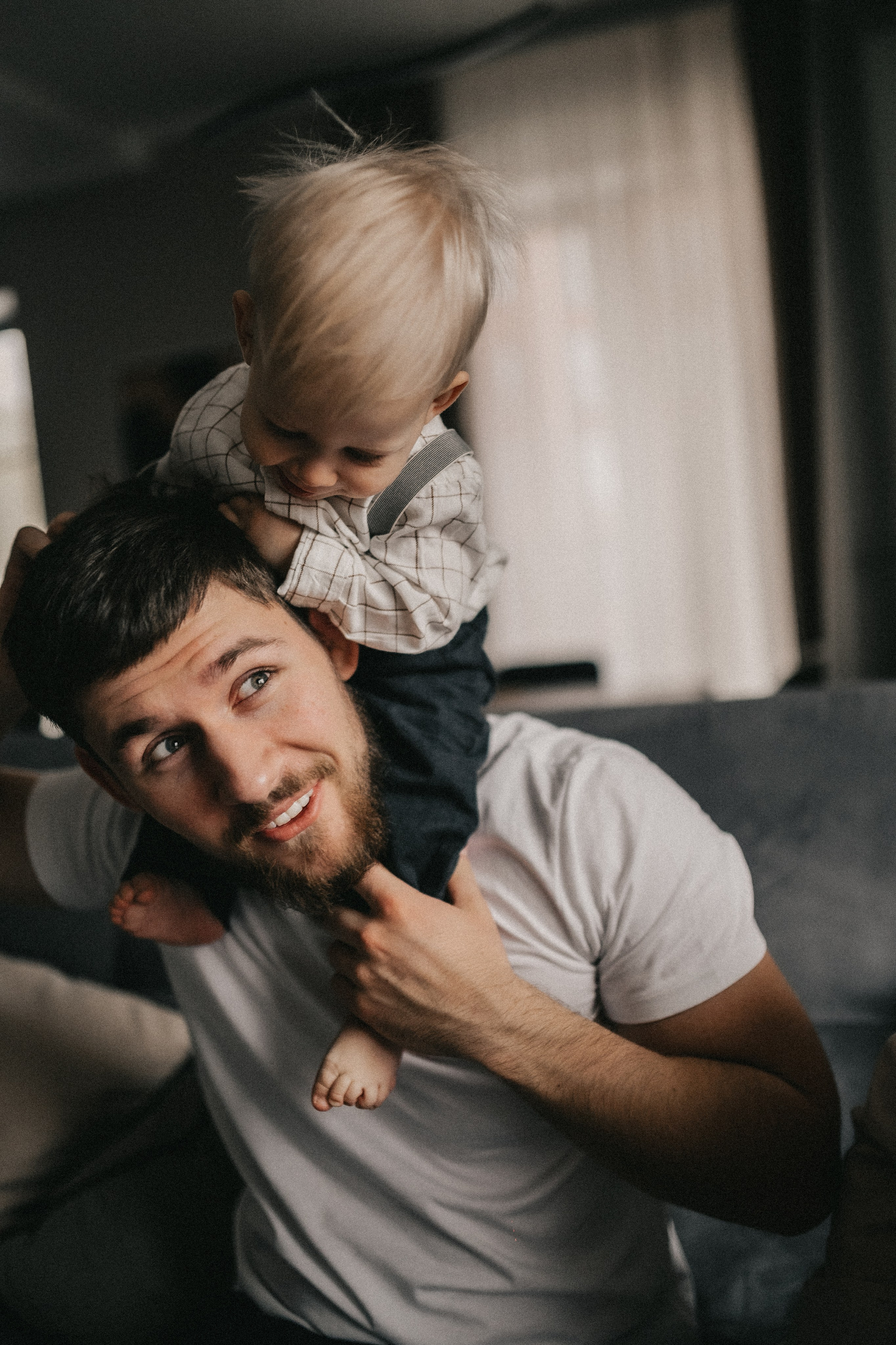 Лёня, Лера и Матвей дома. Семейный и свадебный lifestyle-фотограф в Москве Мария Петрова