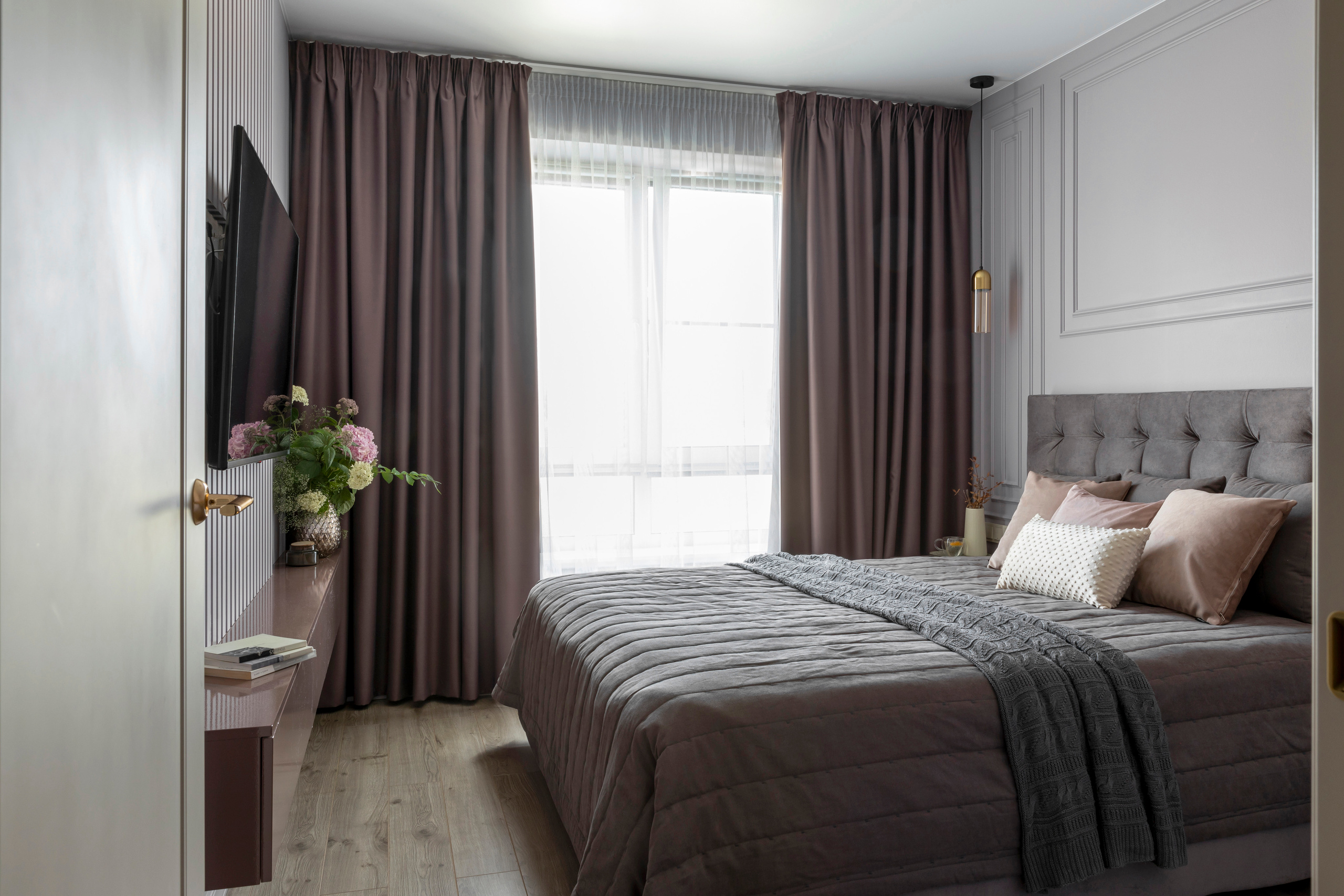 Двухкомнатная квартира с большой кухней и яркими акцентами. Студия Дизайна интерьера Tsvetdesign. Дизайнер в Санкт-Петербурге