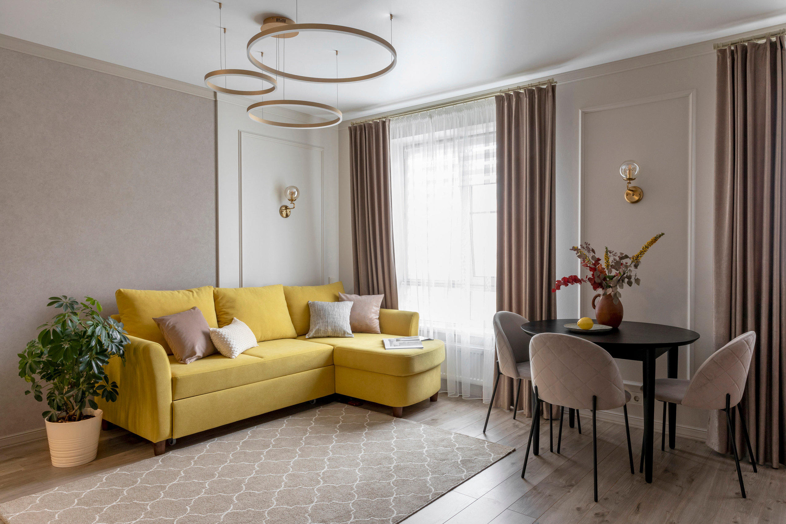 Двухкомнатная квартира с большой кухней и яркими акцентами. Студия Дизайна интерьера Tsvetdesign. Дизайнер в Санкт-Петербурге