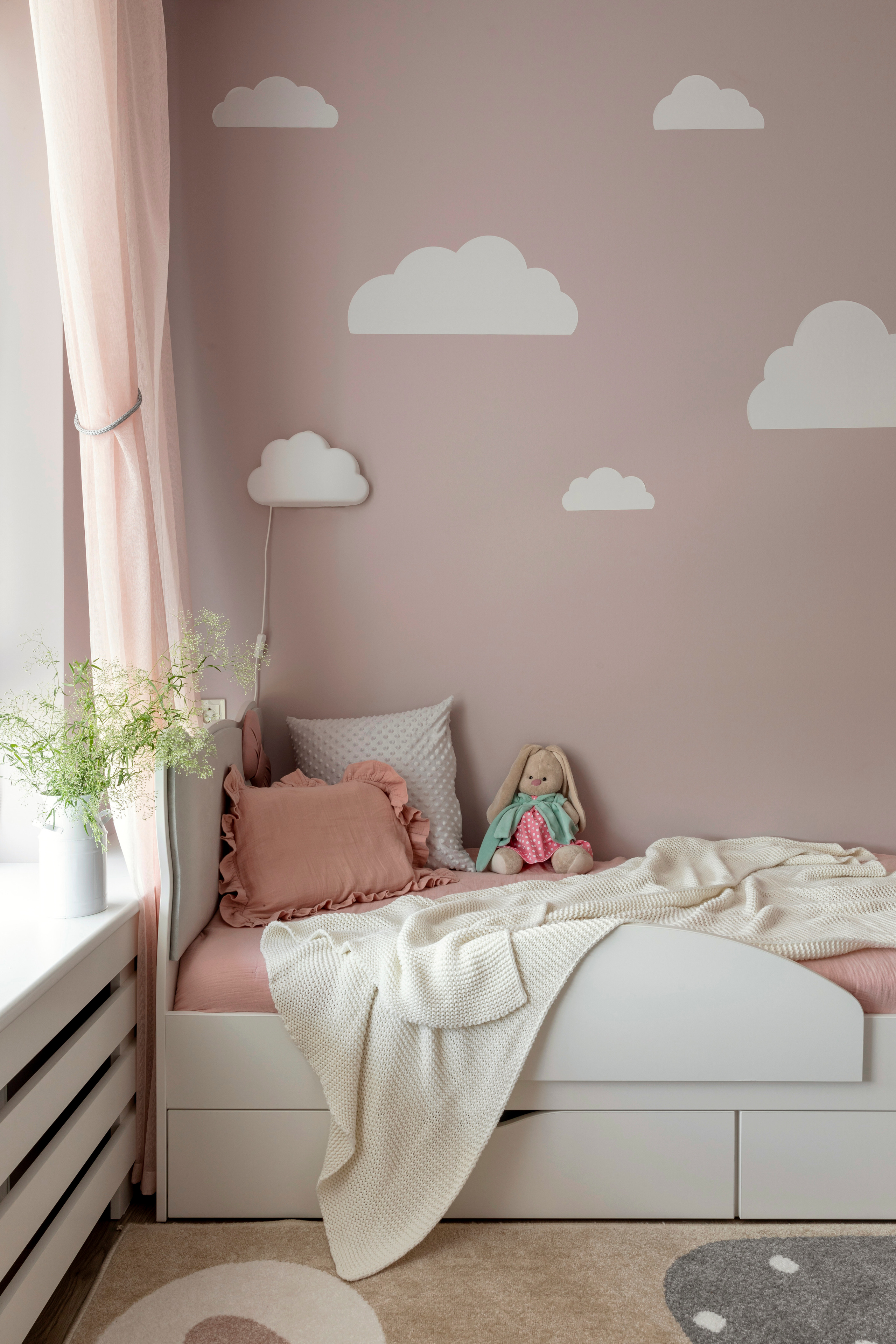 Двухкомнатная квартира с большой кухней и яркими акцентами. Студия Дизайна интерьера Tsvetdesign. Дизайнер в Санкт-Петербурге