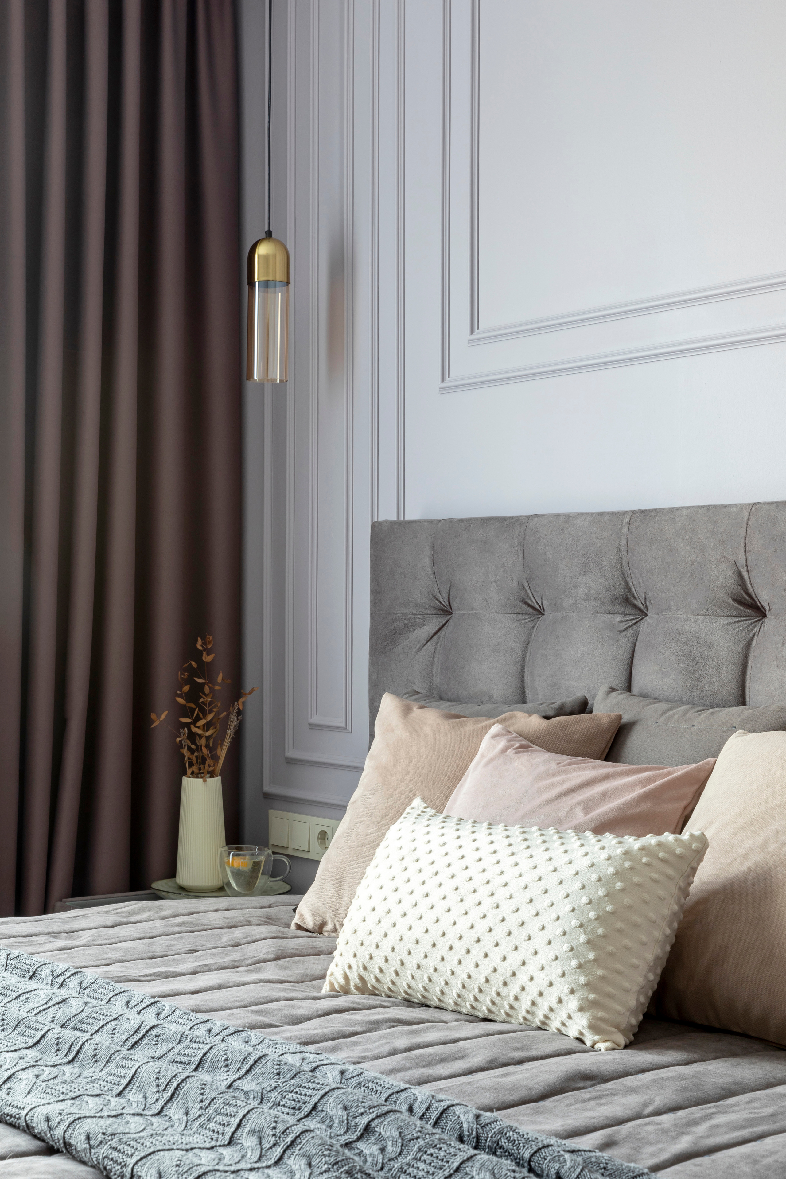 Двухкомнатная квартира с большой кухней и яркими акцентами. Студия Дизайна интерьера Tsvetdesign. Дизайнер в Санкт-Петербурге