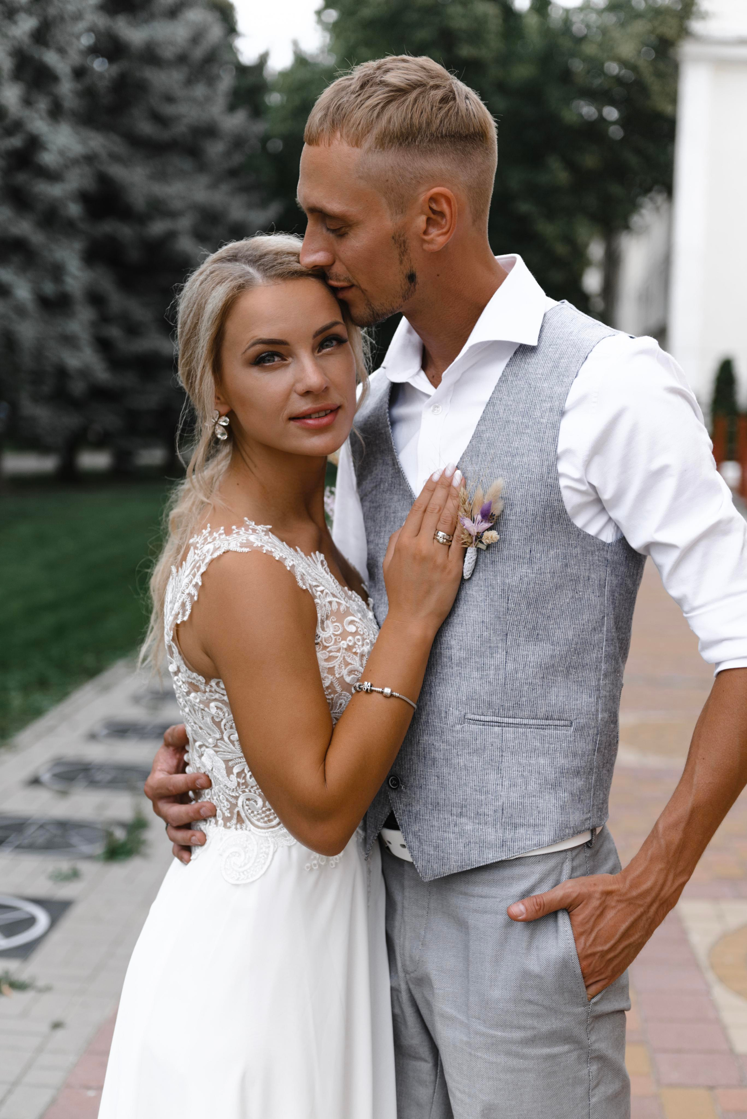 Веселая прогулка на самокатах. Свадебный фотограф в Тамбове Андрей Шаталов