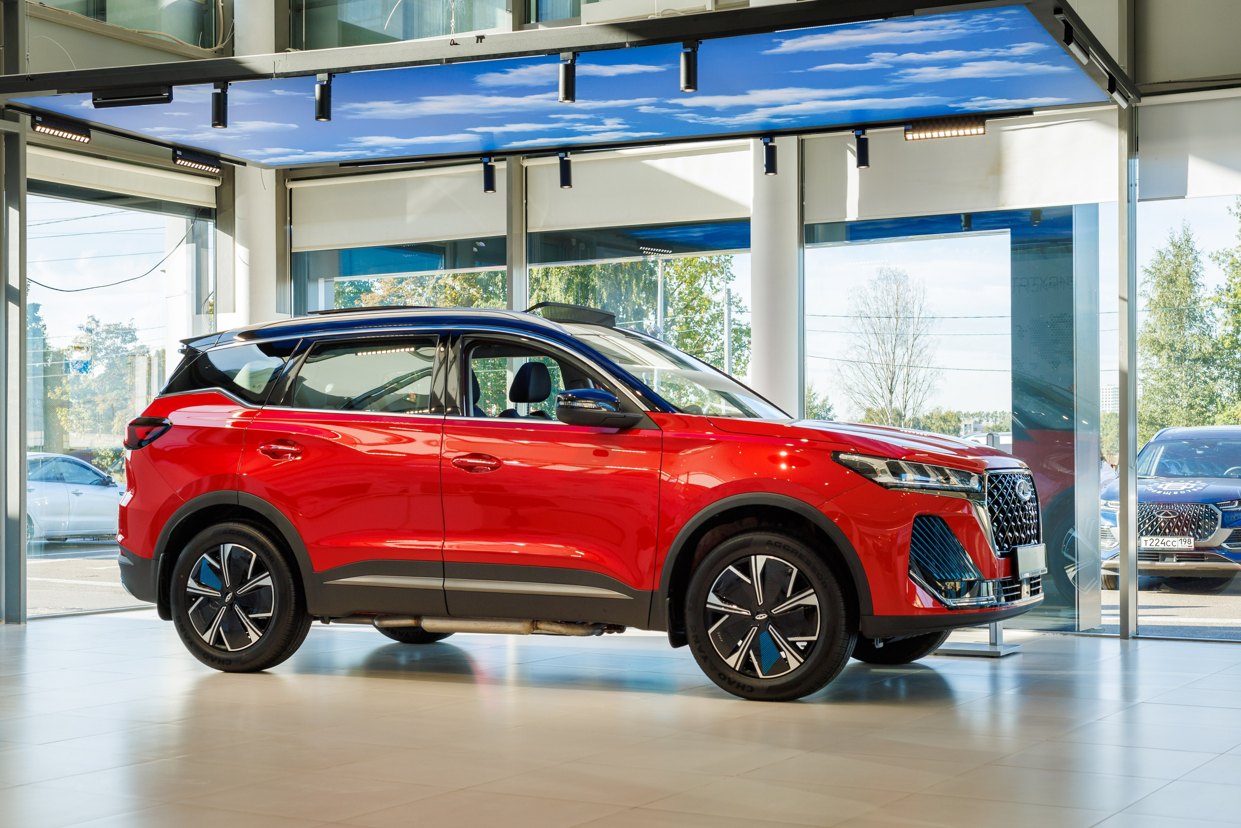 Фото для автомобильного дилерского центра в СПб