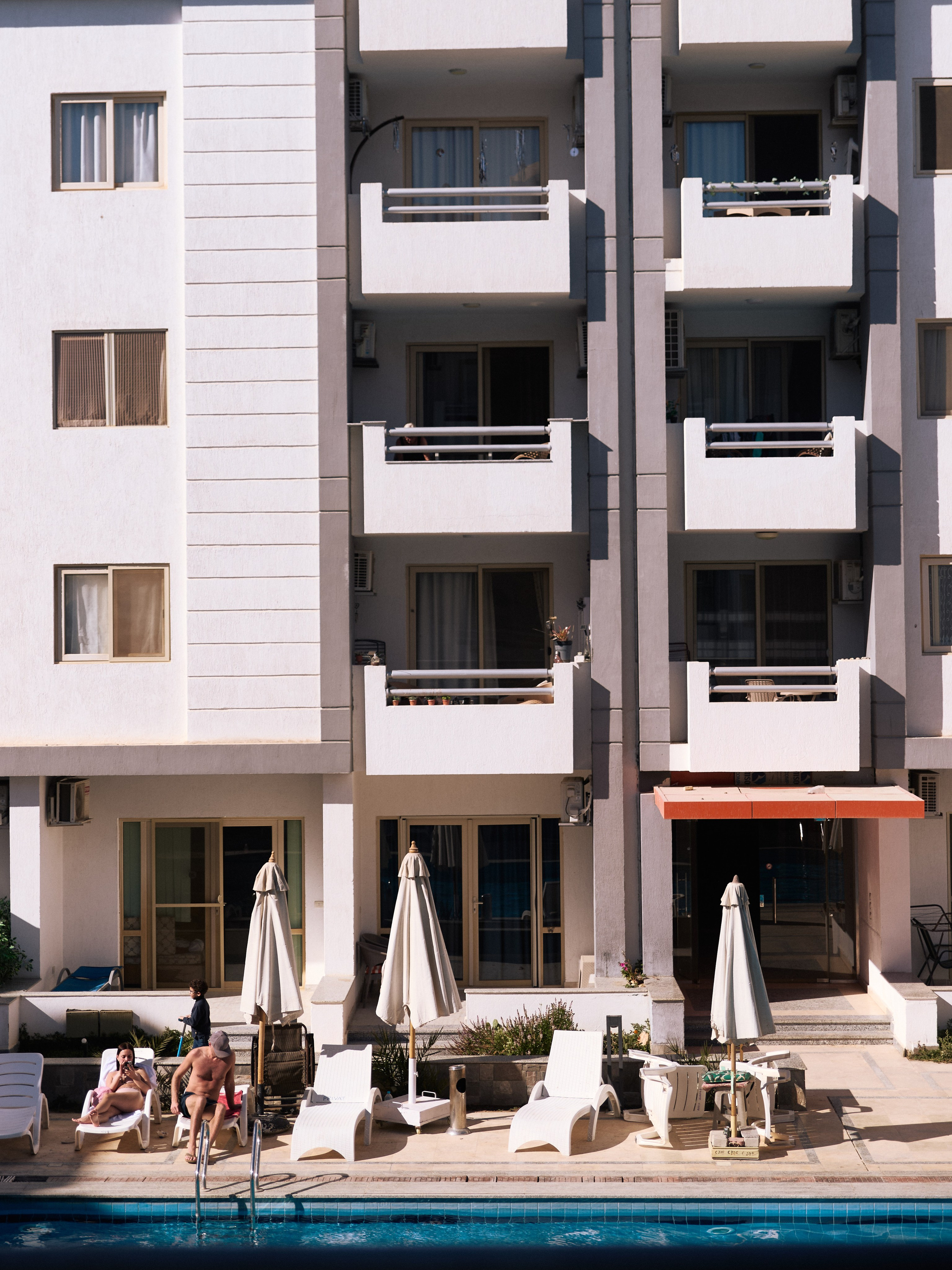 Проверяя камеру. Jorgis — фотограф в Хургаде / обучение фотографии