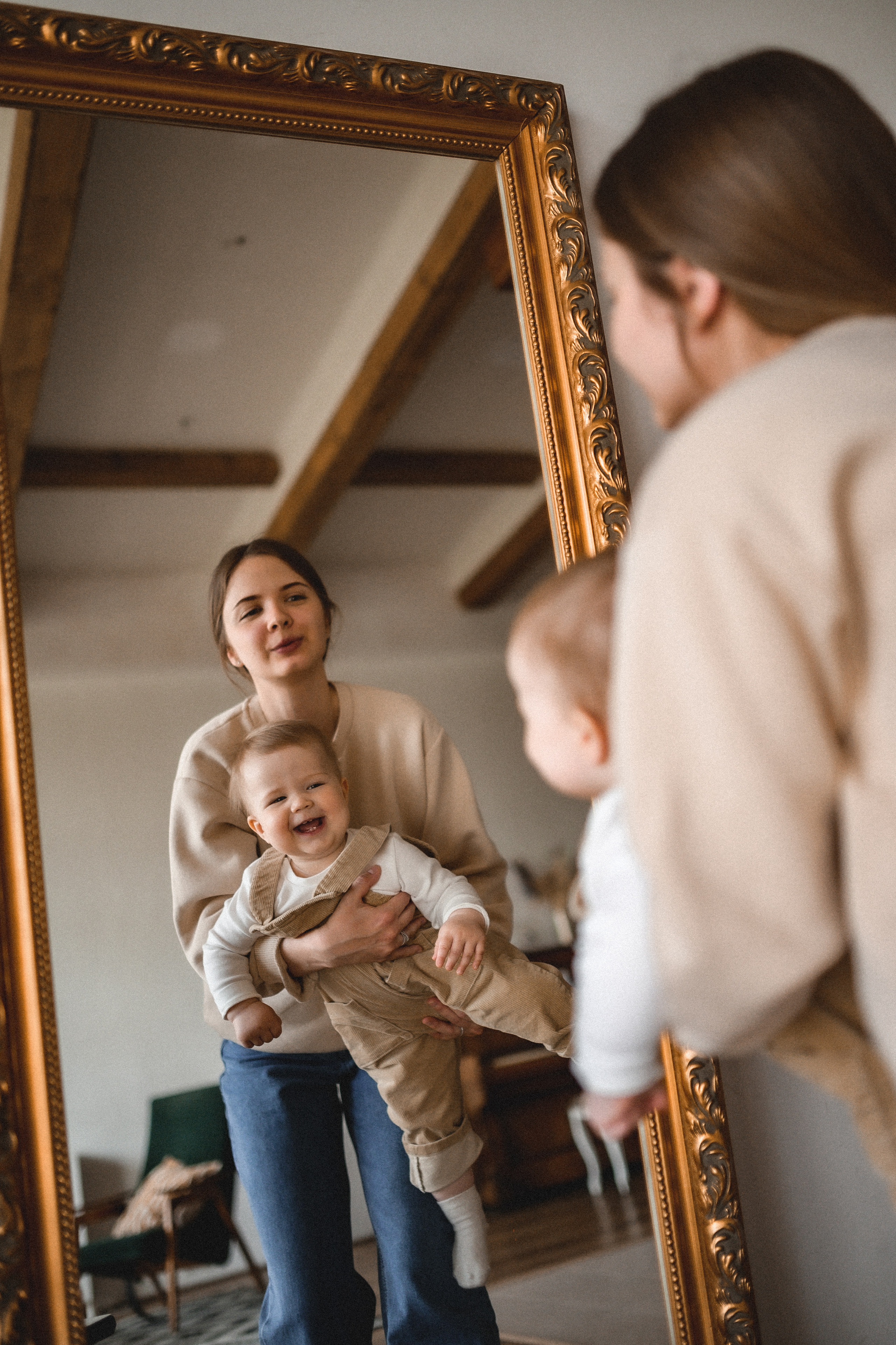 Сергей, Настя и Софа в студии 33/13. Семейный и свадебный lifestyle-фотограф в Москве Мария Петрова