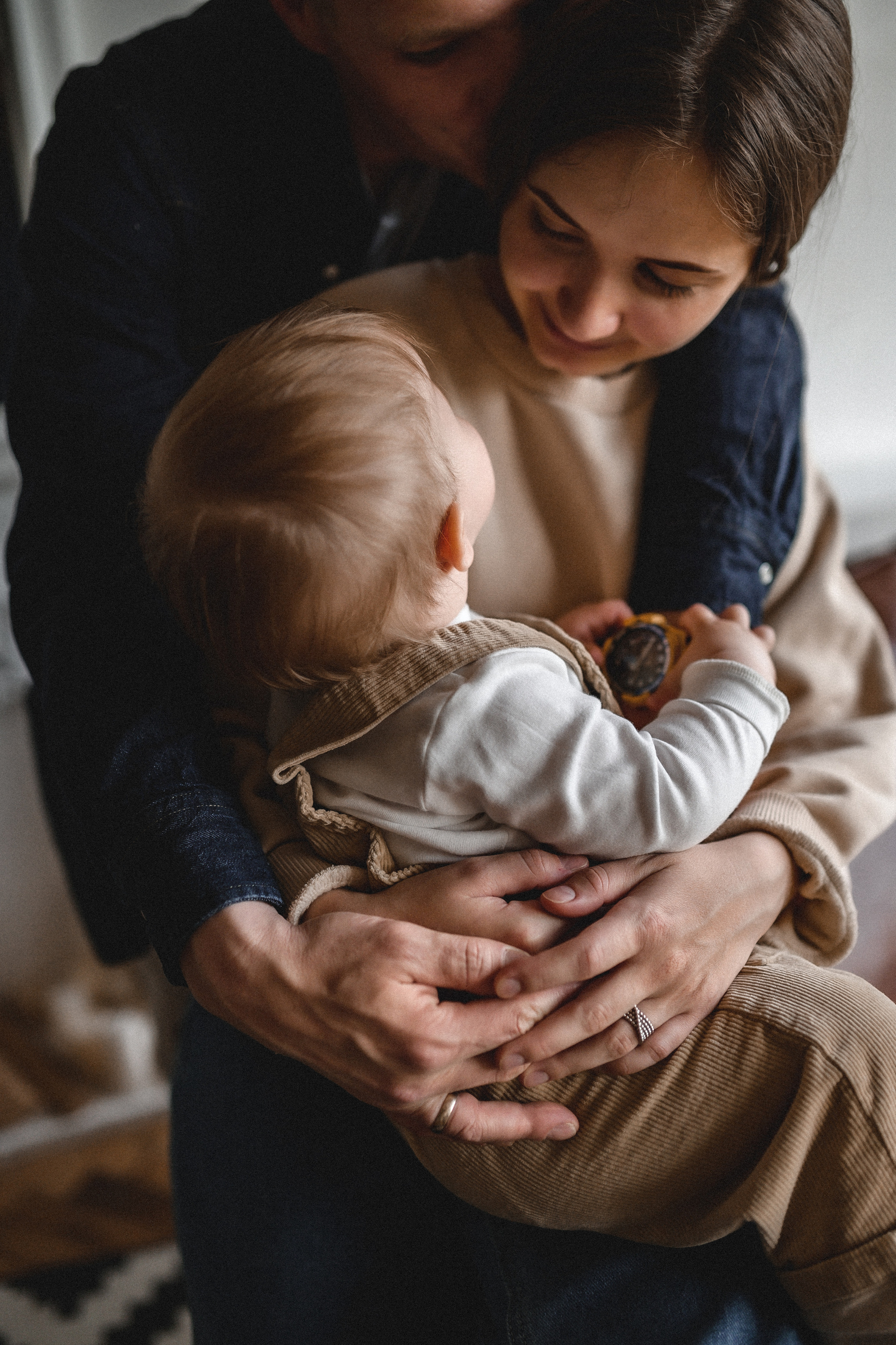 Сергей, Настя и Софа в студии 33/13. Семейный и свадебный lifestyle-фотограф в Москве Мария Петрова