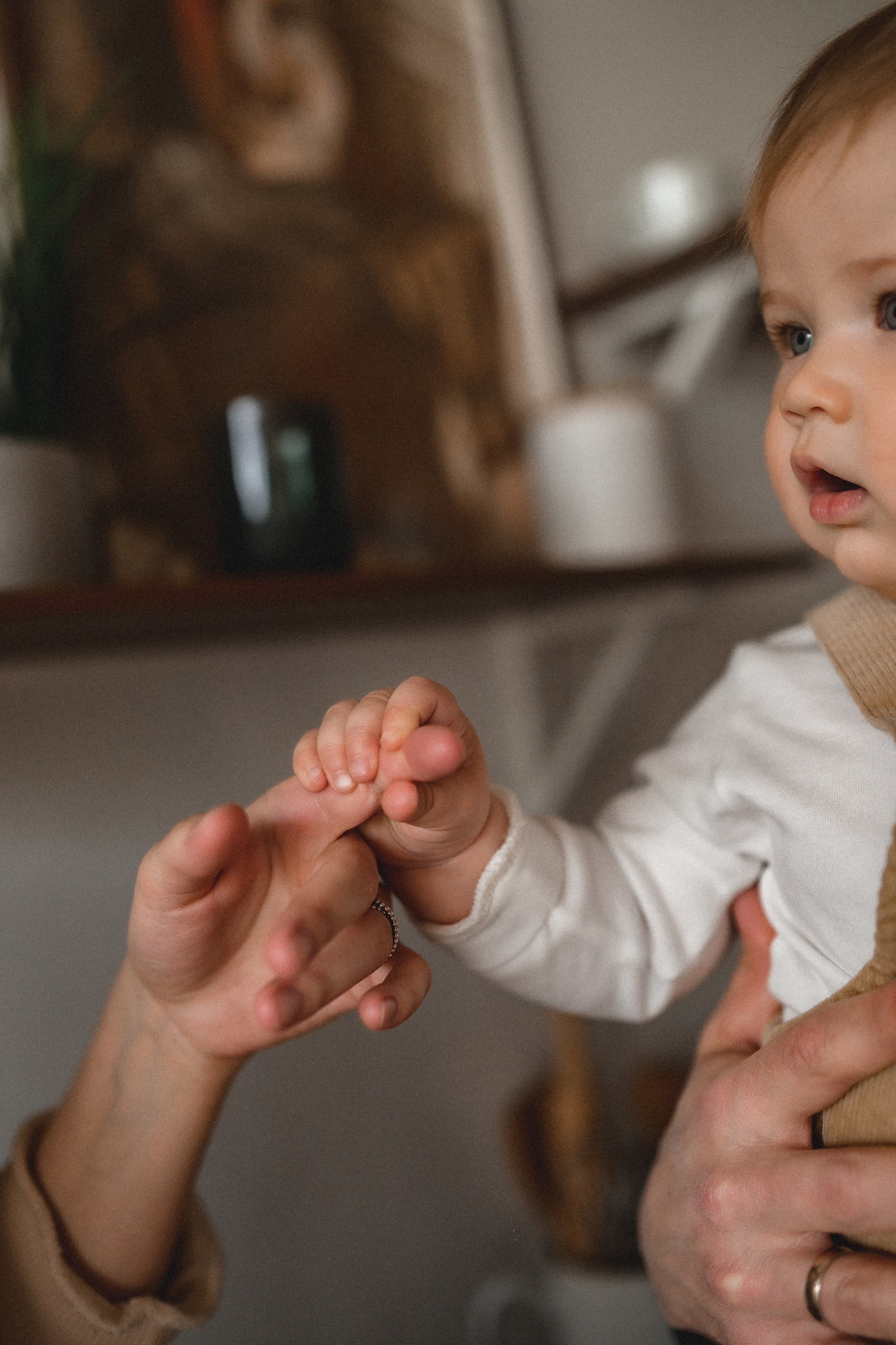 Сергей, Настя и Софа в студии 33/13. Семейный и свадебный lifestyle-фотограф в Москве Мария Петрова