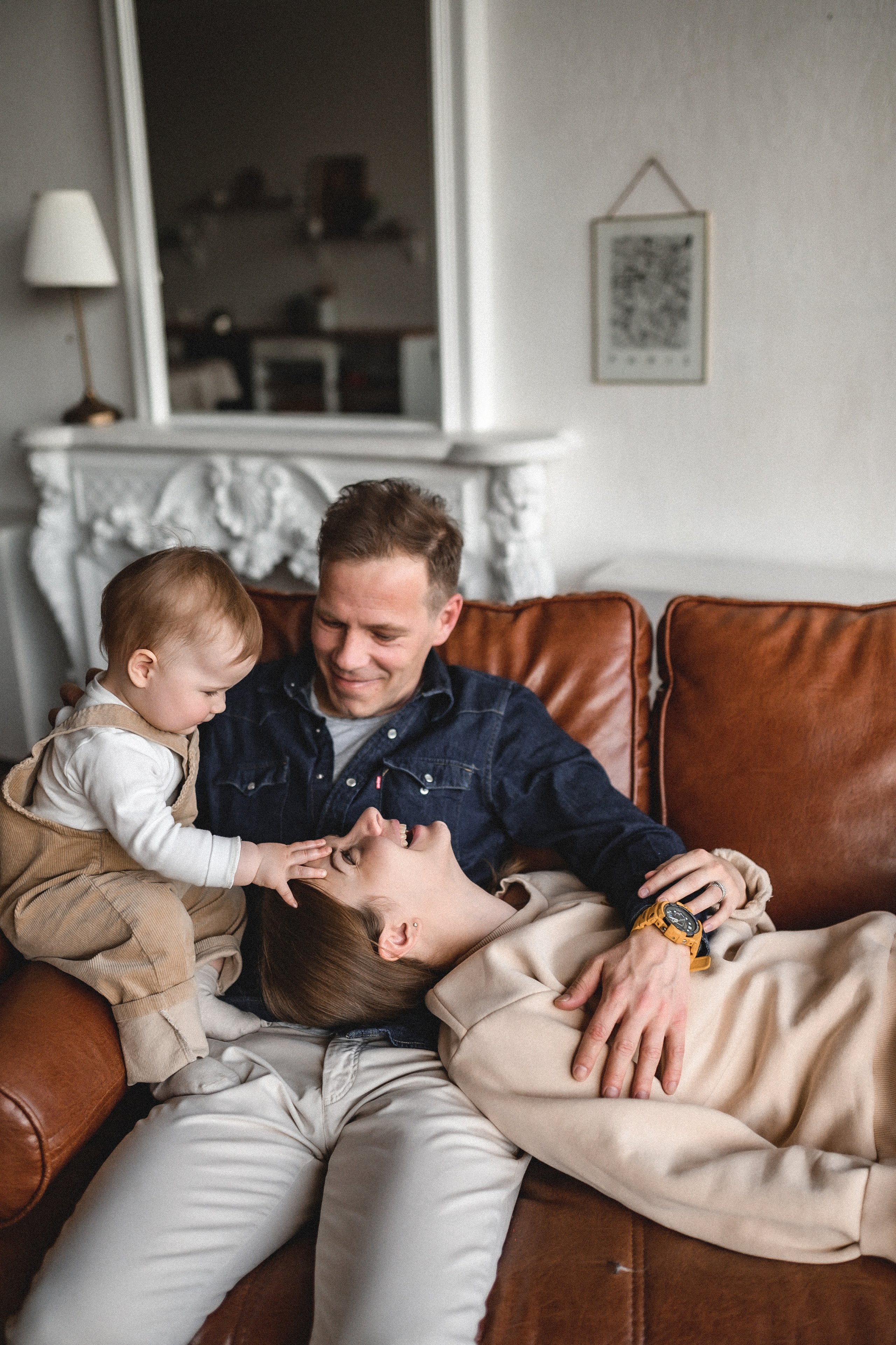 Сергей, Настя и Софа в студии 33/13. Семейный и свадебный lifestyle-фотограф в Москве Мария Петрова
