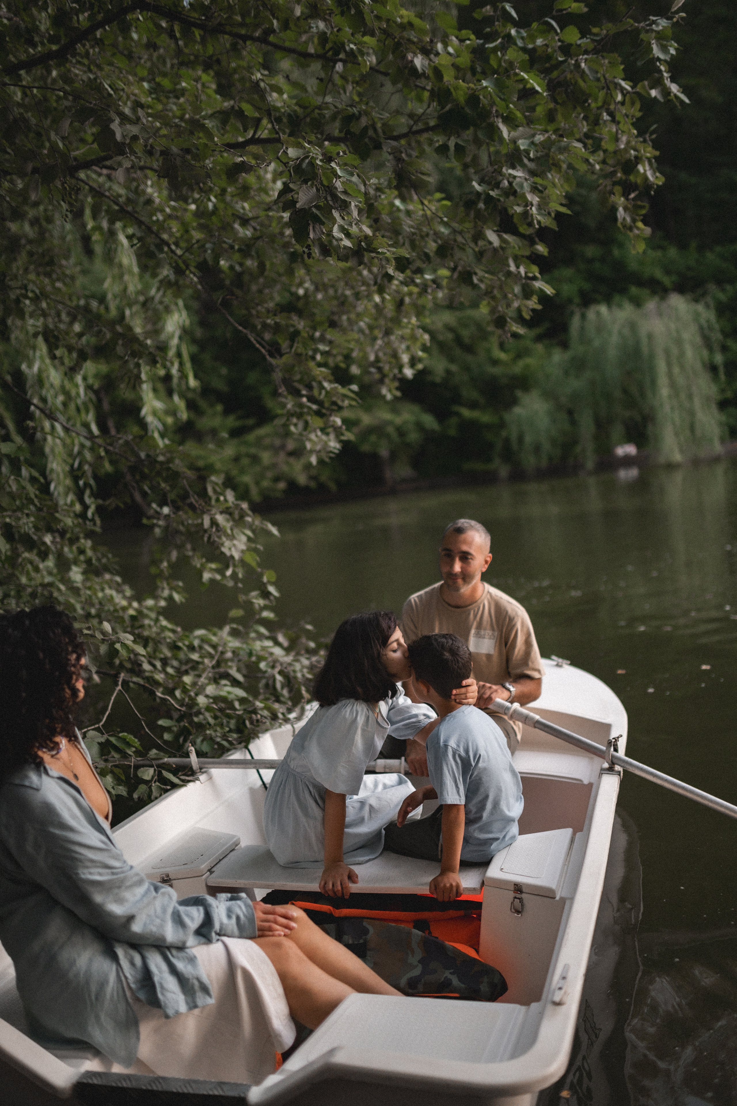 Давид, Лианна, Эмили и Марсель. Зелёное озеро. Семейный и свадебный lifestyle-фотограф в Москве Мария Петрова