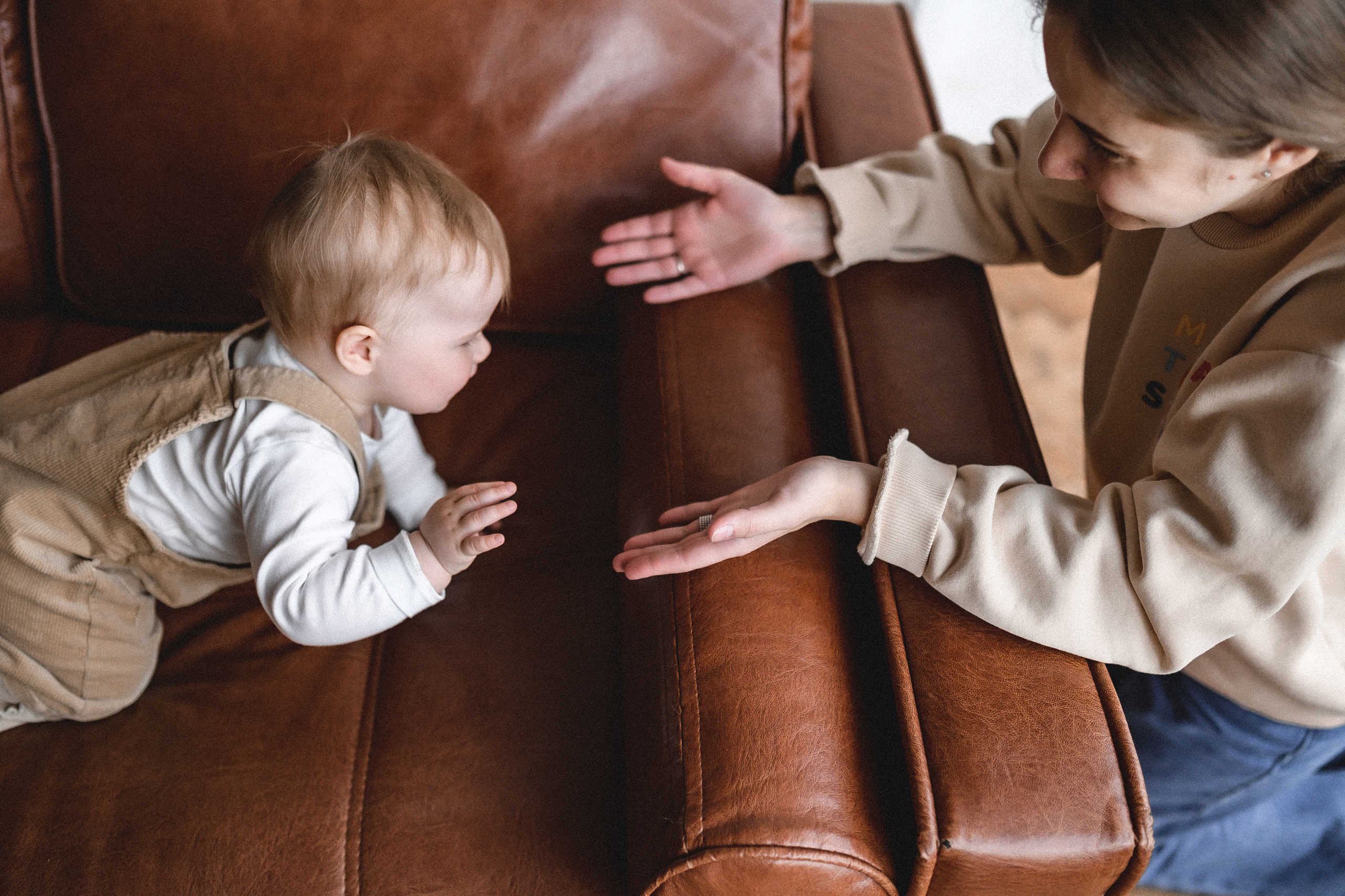 Сергей, Настя и Софа в студии 33/13. Семейный и свадебный lifestyle-фотограф в Москве Мария Петрова