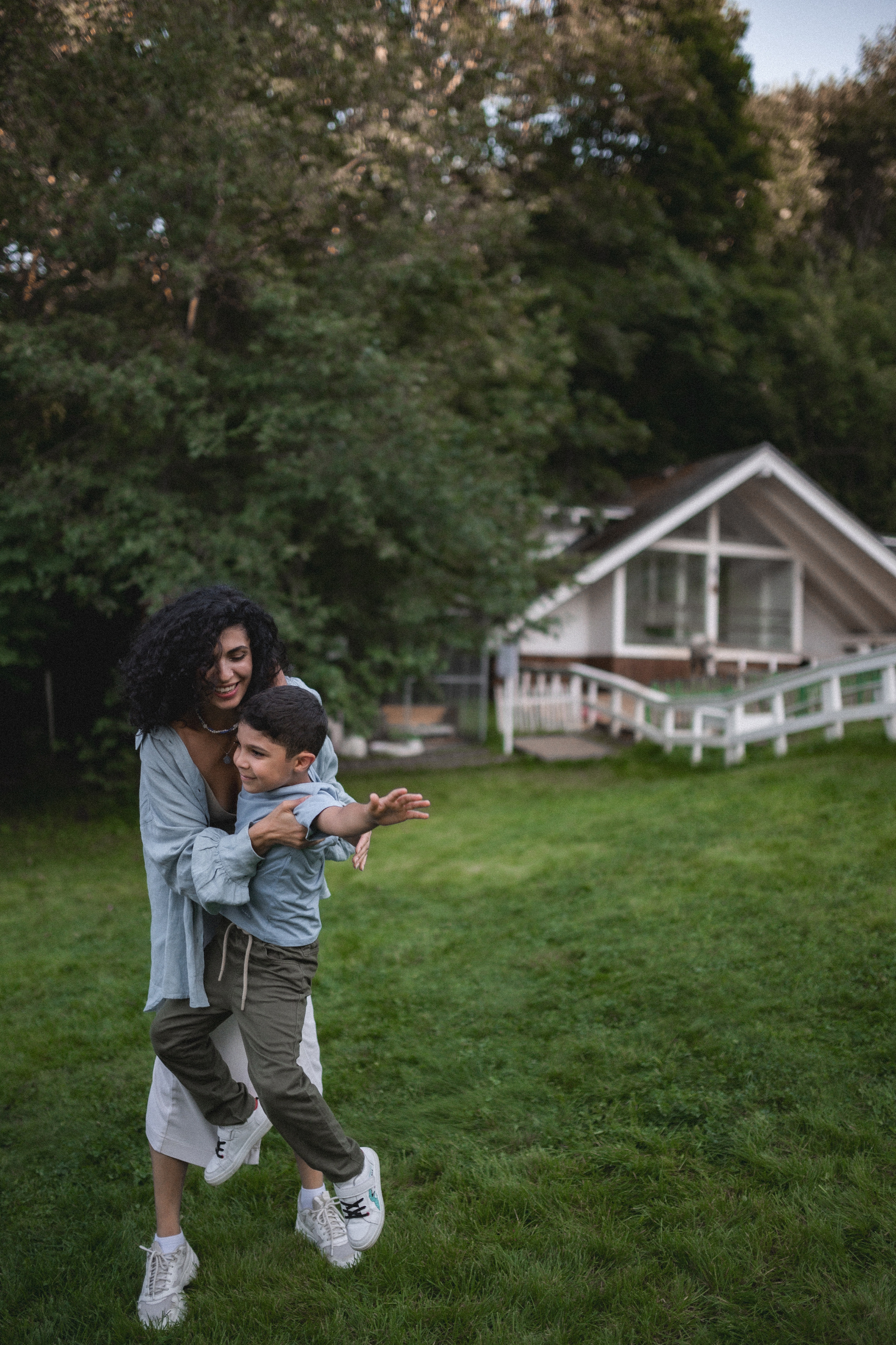 Давид, Лианна, Эмили и Марсель. Зелёное озеро. Семейный и свадебный lifestyle-фотограф в Москве Мария Петрова