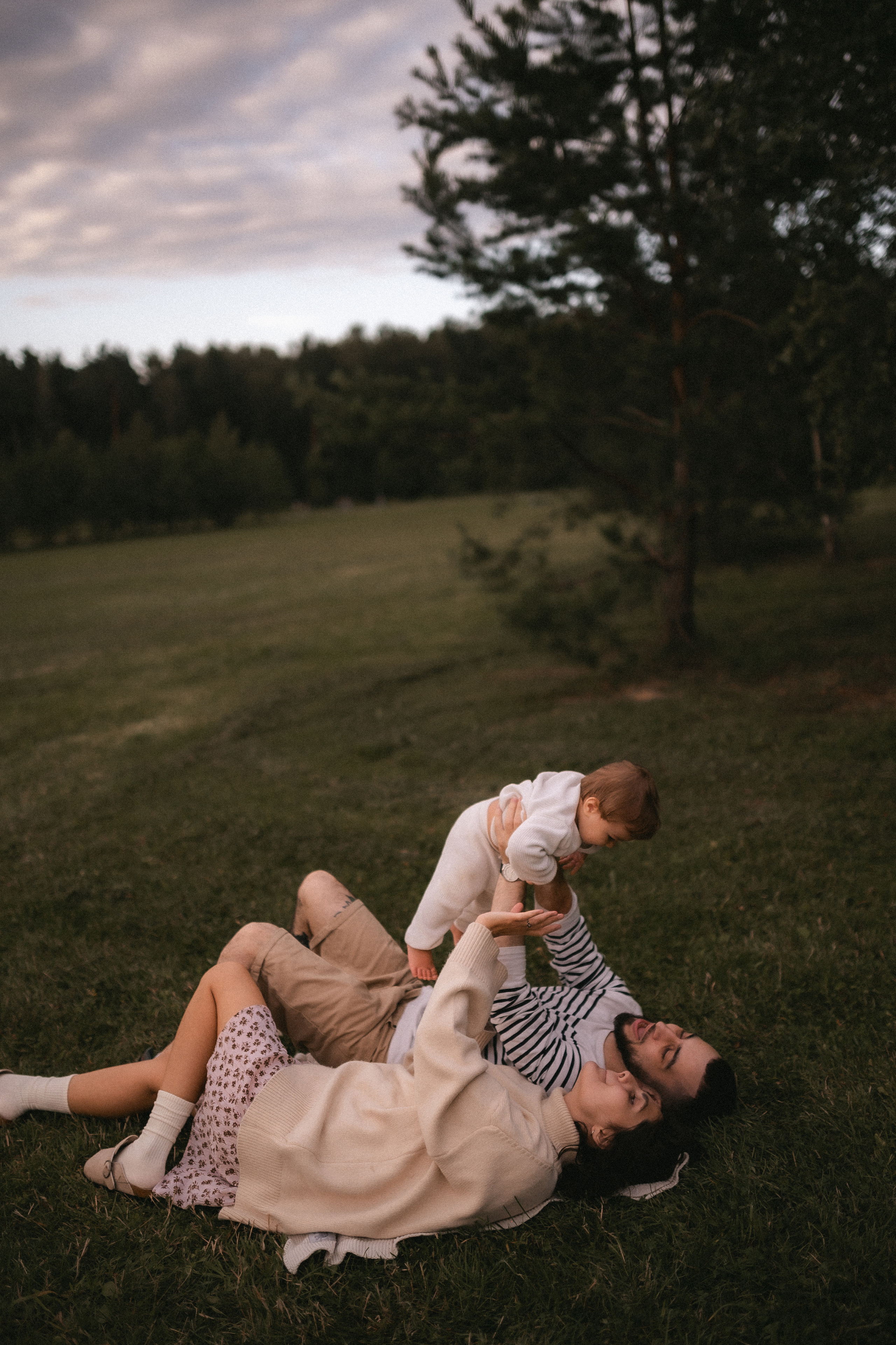 Эмир, Диана и Леон в Мещерском парке. Семейный и свадебный lifestyle-фотограф в Москве Мария Петрова