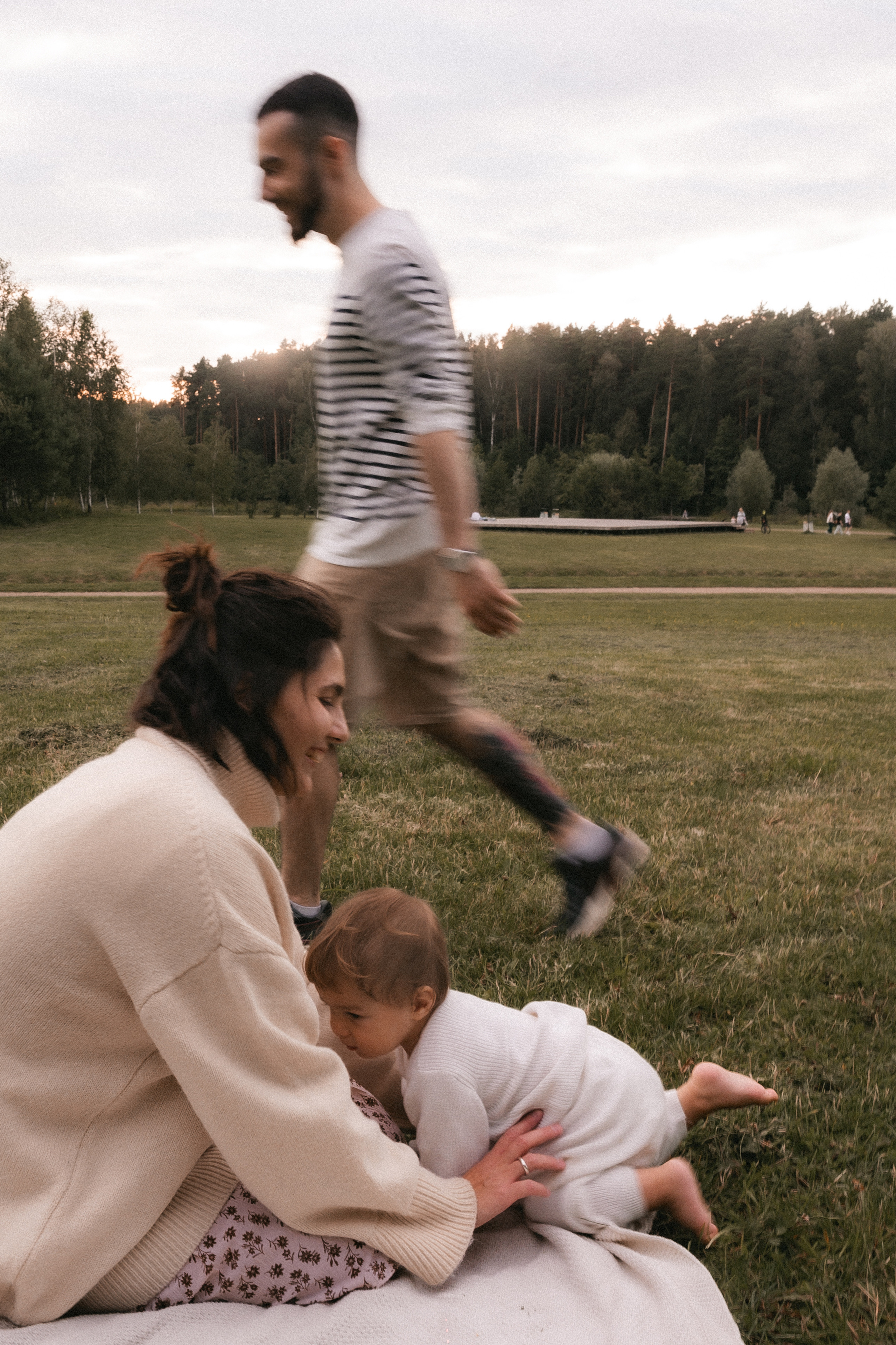 Эмир, Диана и Леон в Мещерском парке. Семейный и свадебный lifestyle-фотограф в Москве Мария Петрова