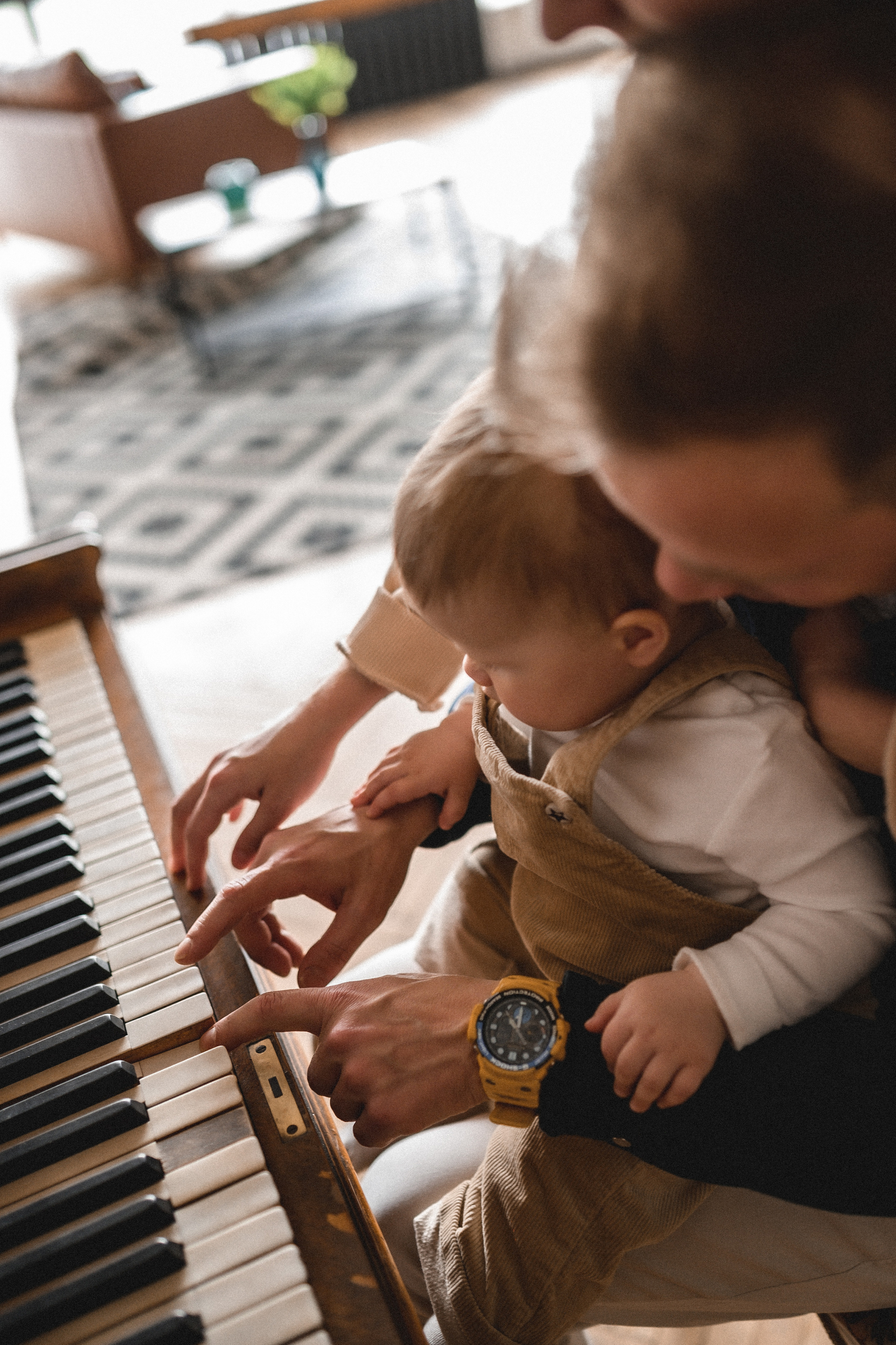 Сергей, Настя и Софа в студии 33/13. Семейный и свадебный lifestyle-фотограф в Москве Мария Петрова