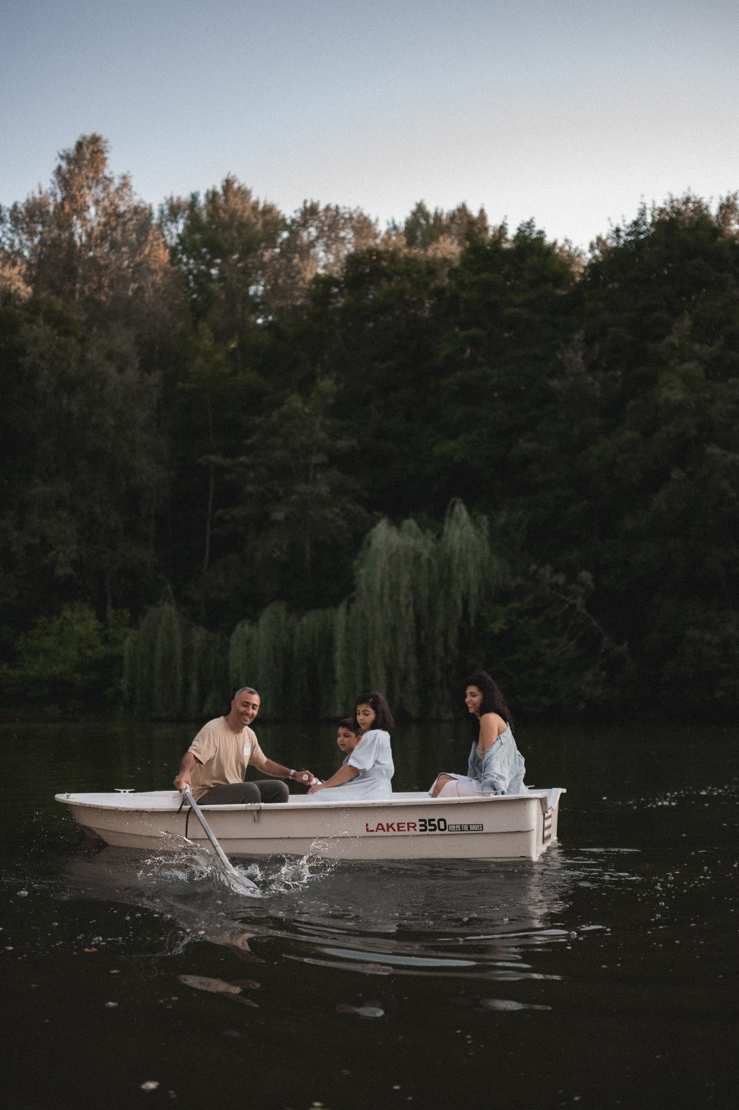 Давид, Лианна, Эмили и Марсель. Зелёное озеро. Семейный и свадебный lifestyle-фотограф в Москве Мария Петрова