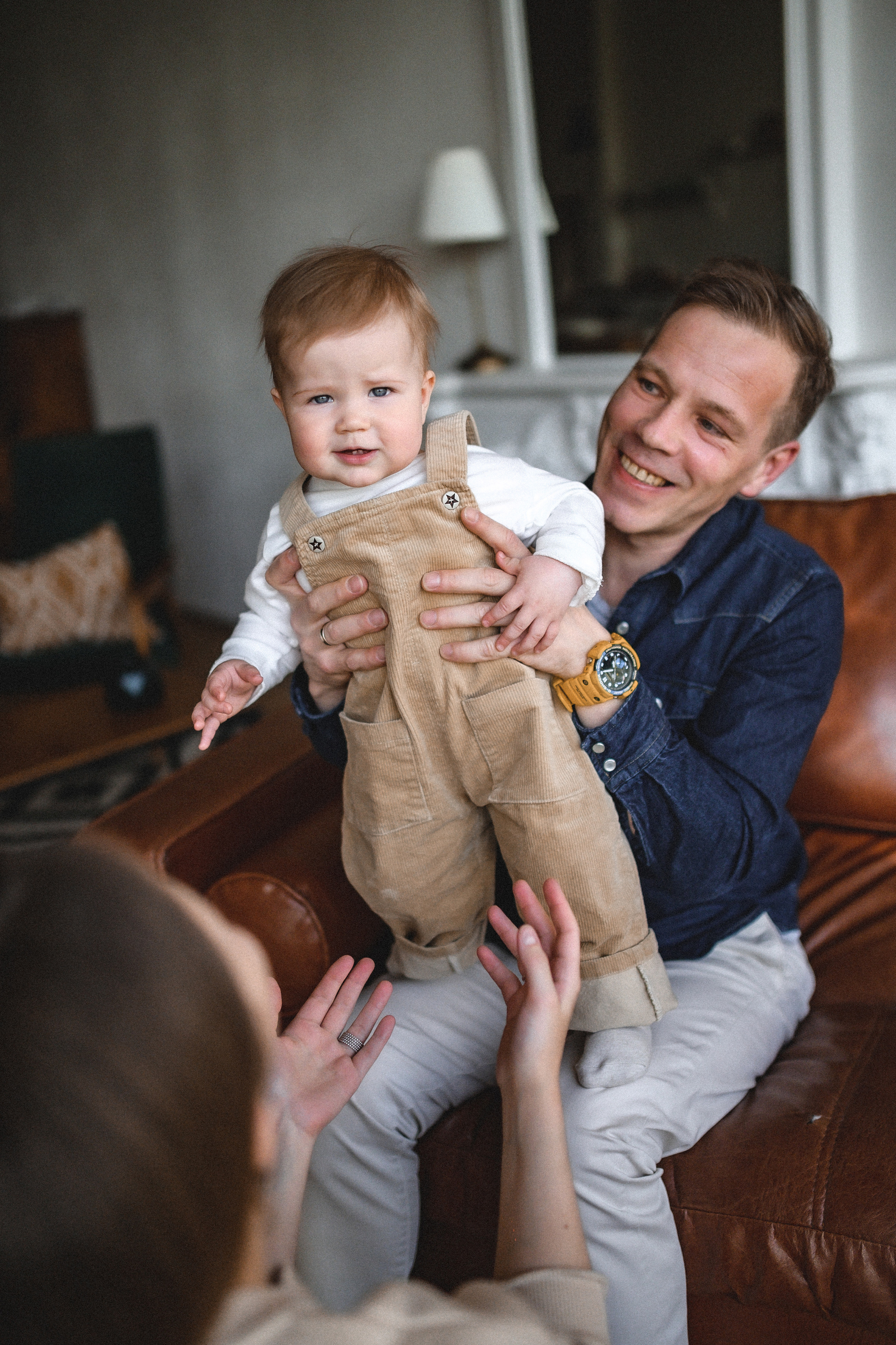 Сергей, Настя и Софа в студии 33/13. Семейный и свадебный lifestyle-фотограф в Москве Мария Петрова