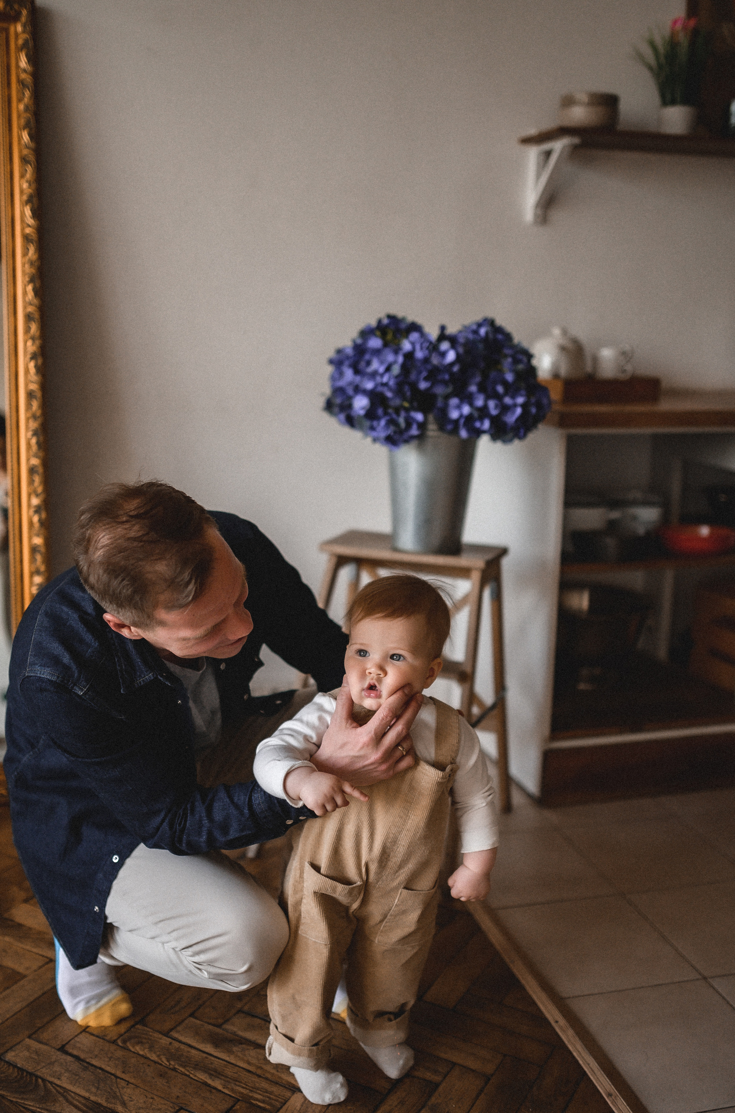 Сергей, Настя и Софа в студии 33/13. Семейный и свадебный lifestyle-фотограф в Москве Мария Петрова