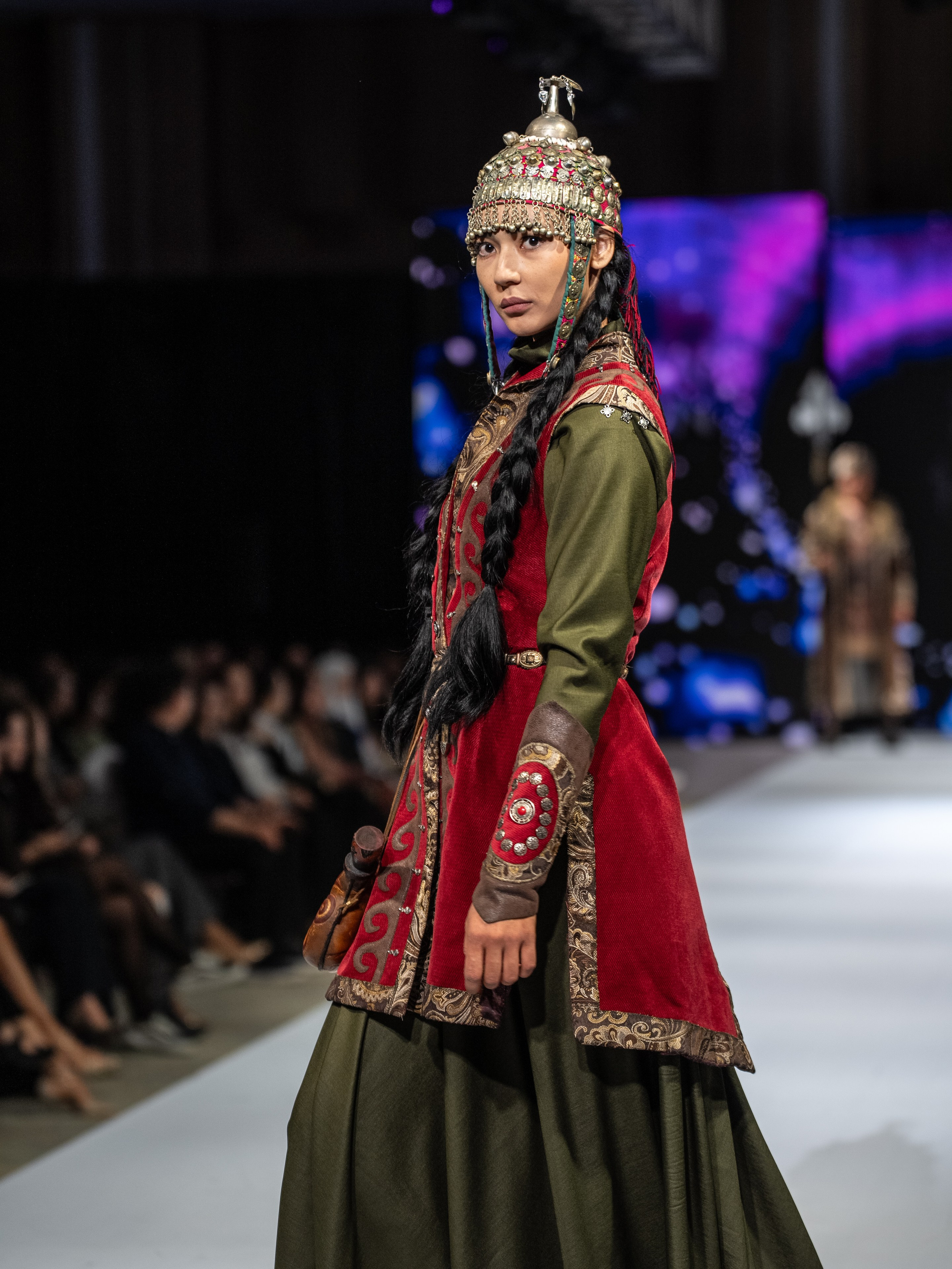 EURASIAN FASHION WEEK Lo Zarata. Сайт Алматинского НЮ АРТ, будуар и фэшн фотографа Дениса Карпенко