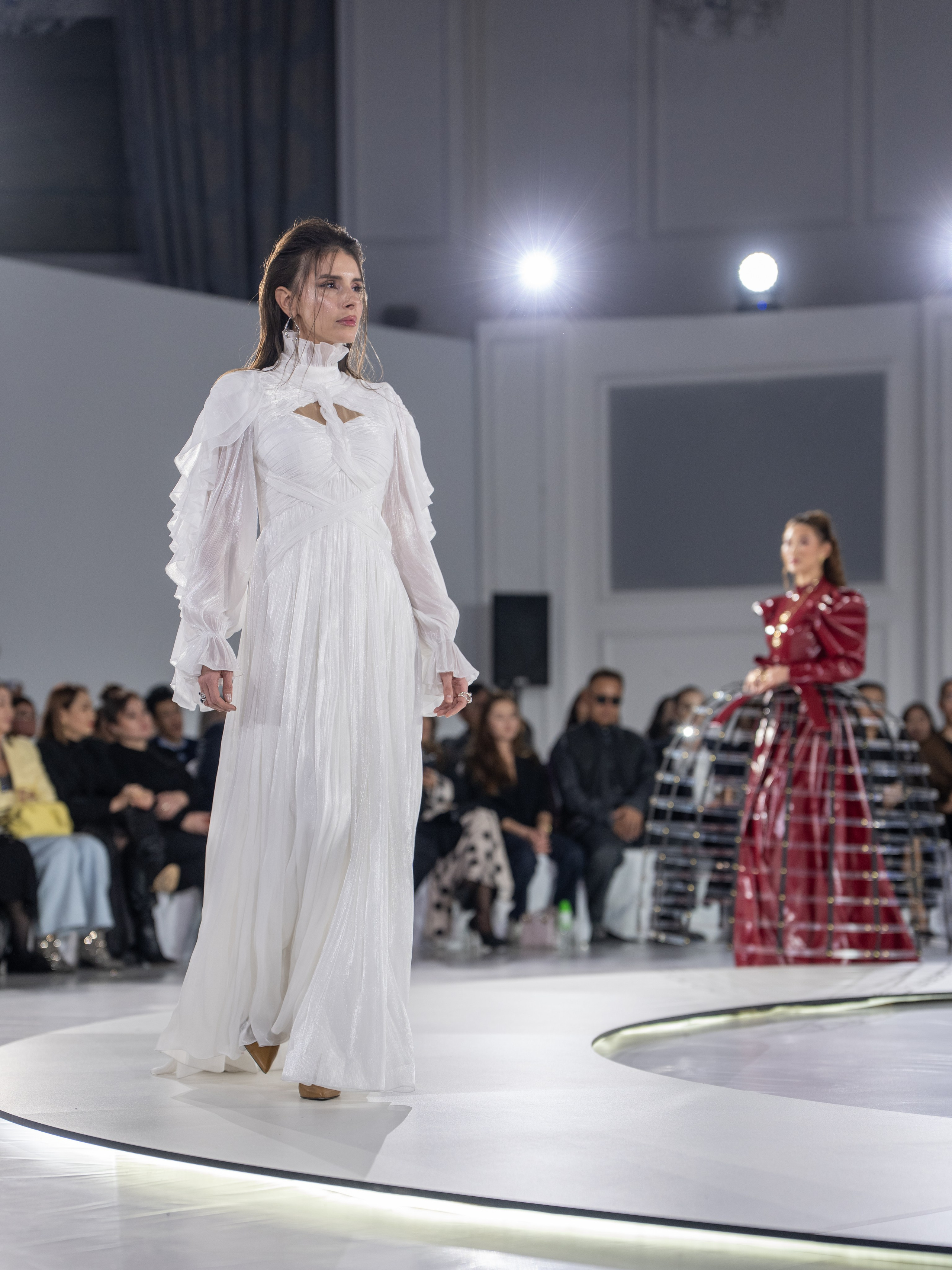 Дизайнер Arunaz. Сайт Алматинского НЮ АРТ, будуар и фэшн фотографа Дениса Карпенко