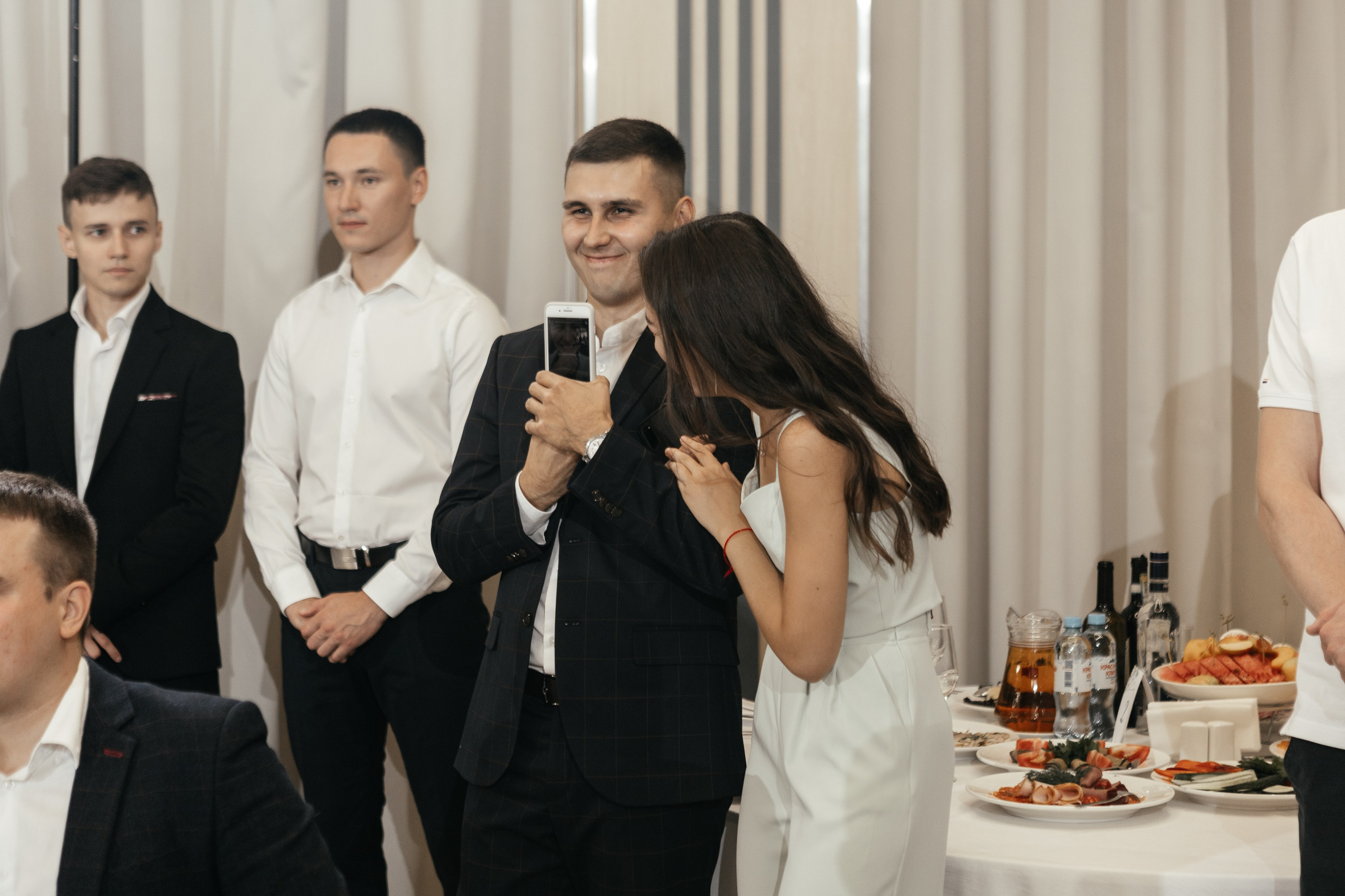 Свадебный фотограф Уфа — Руслан ГабдлисламовЖивые эмоции, красивые кадры, воспоминания на всю жизнь.Работаю по всей Республике Башкортоста. Свадебный фотограф Уфа Руслан Габдлисламов