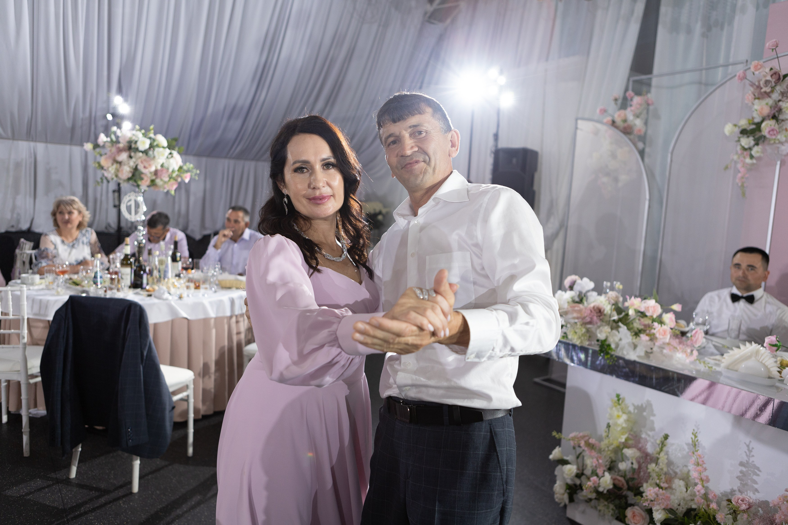 Свадебный фотограф Уфа — Руслан ГабдлисламовЖивые эмоции, красивые кадры, воспоминания на всю жизнь.Работаю по всей Республике Башкортоста. Свадебный фотограф Уфа Руслан Габдлисламов