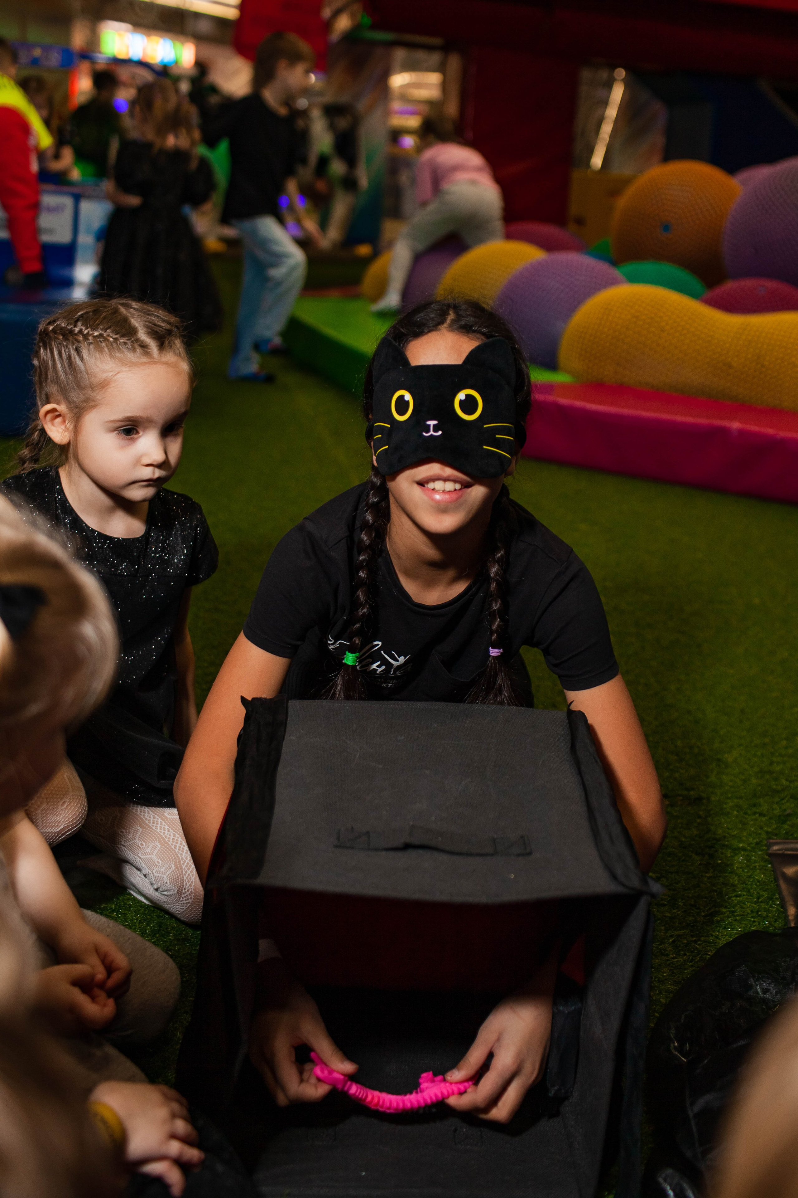 День Рождения Анечки в стиле Уэнсдей. Детский и семейный фотограф в Санкт-Петербурге Елизавета Сорокина