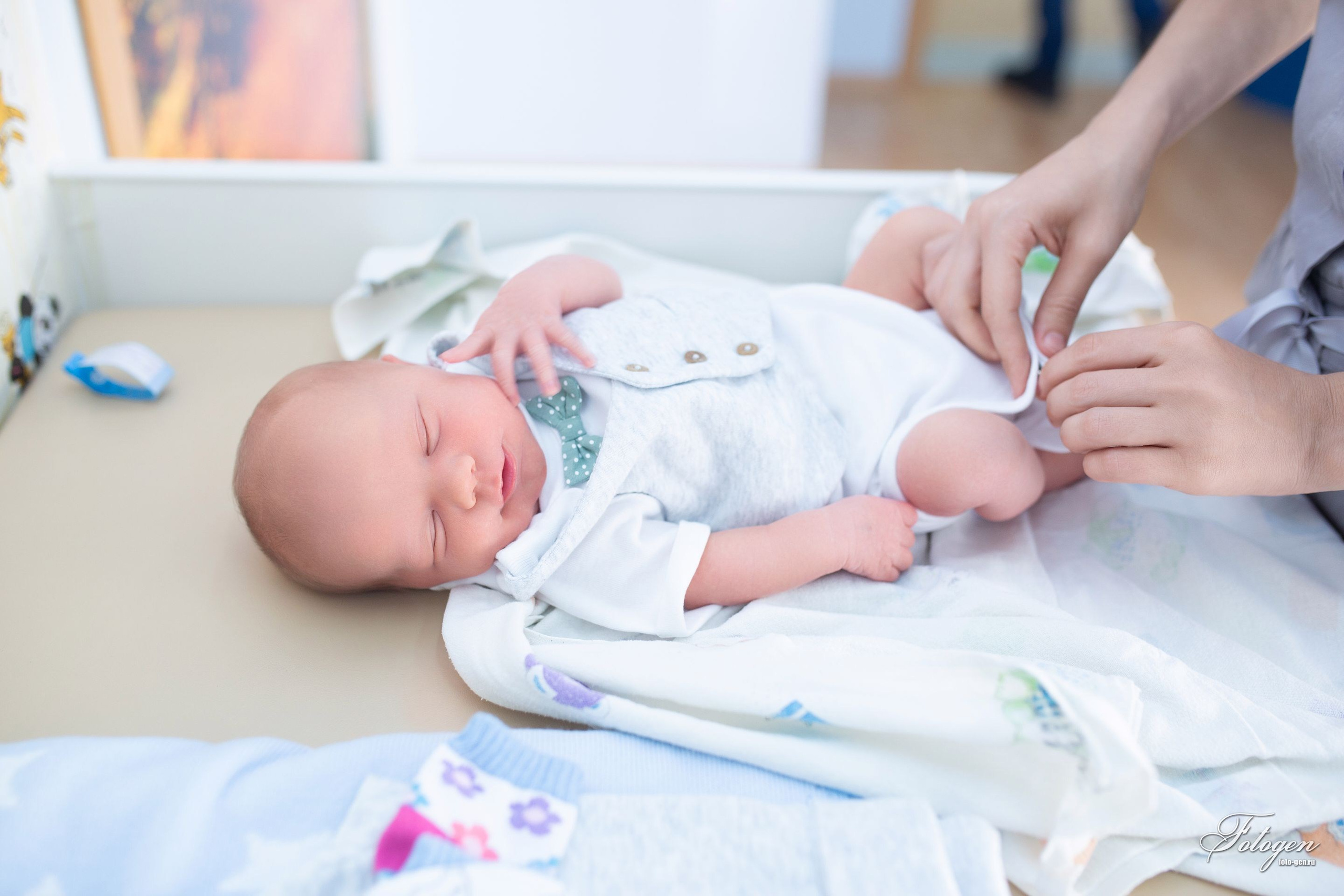 Фотостудии Fotogen я на сайте, заполняю портфолио, и seo Помоги мне написать Title, description, h1, h2 для страницы портфолио с фотосессие. Интерьерная фотостудия FOTOGEN г. Краснодар