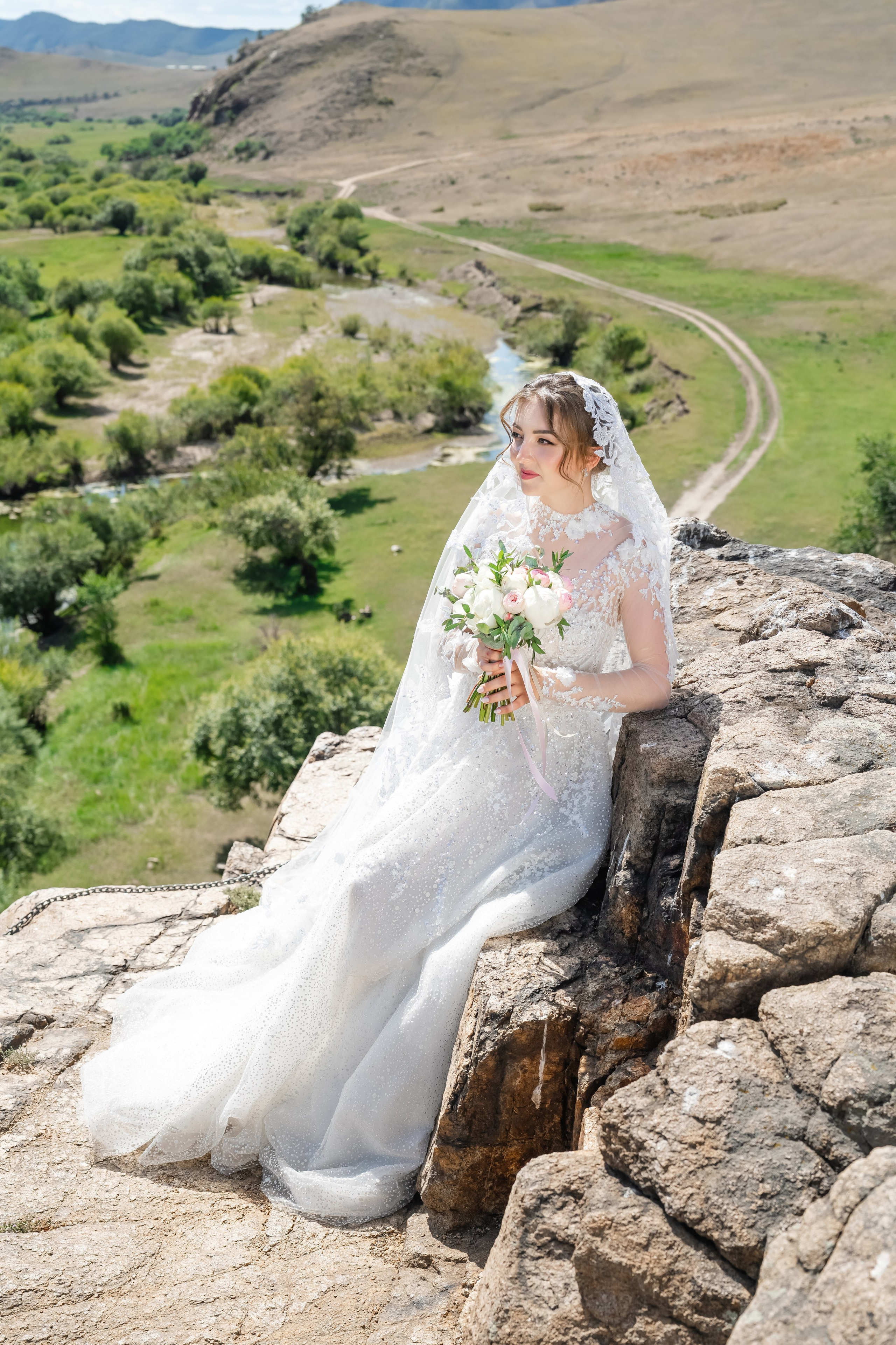Тимофей и Вероника. Фотограф и видеограф в Улан-Удэ: Аюна Габагуева и Артём Шаханов