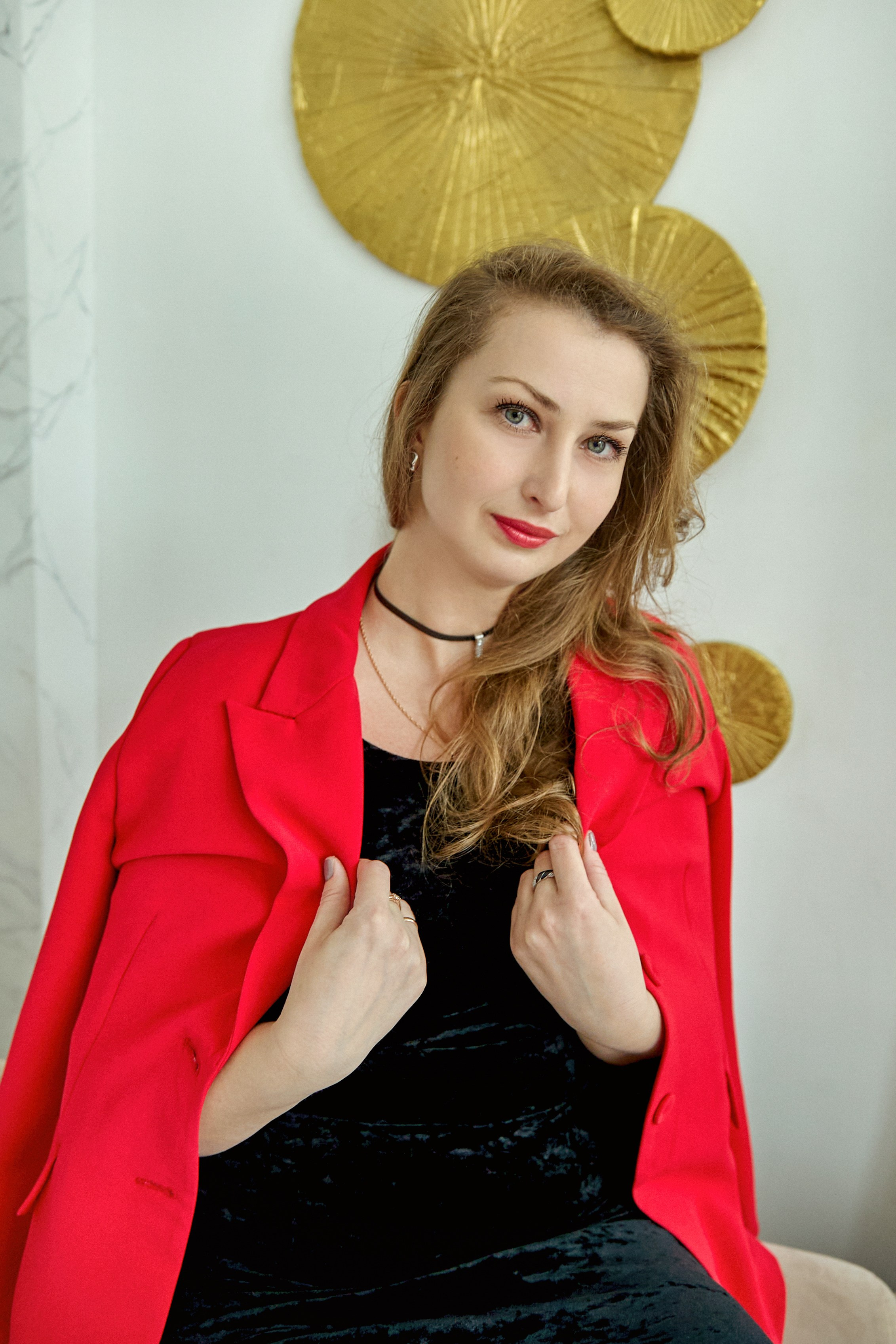 Фотодень девушек в красном. Рекламный фотограф Санкт-Петербург Катерина Мишкель