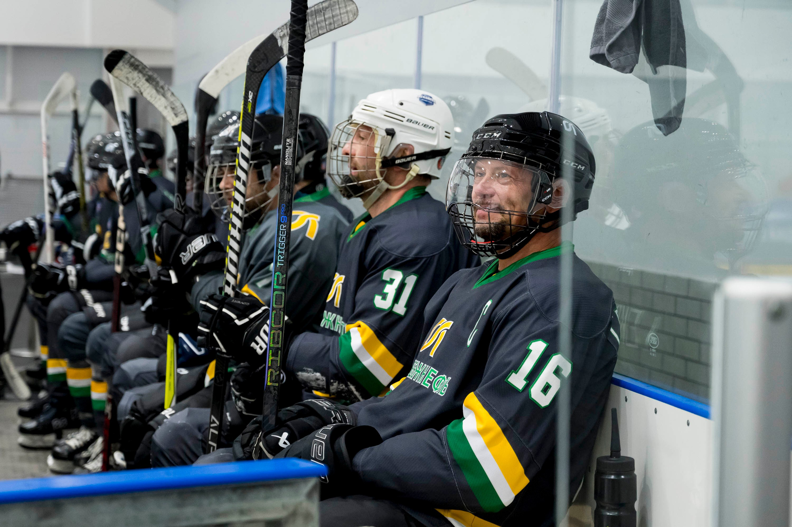 Хоккейный матч корпоративной команды Зарубежнефть. Репортажный фотограф и видеограф Слава Думчев. Тимбилдинги, отчетники, корпоративы