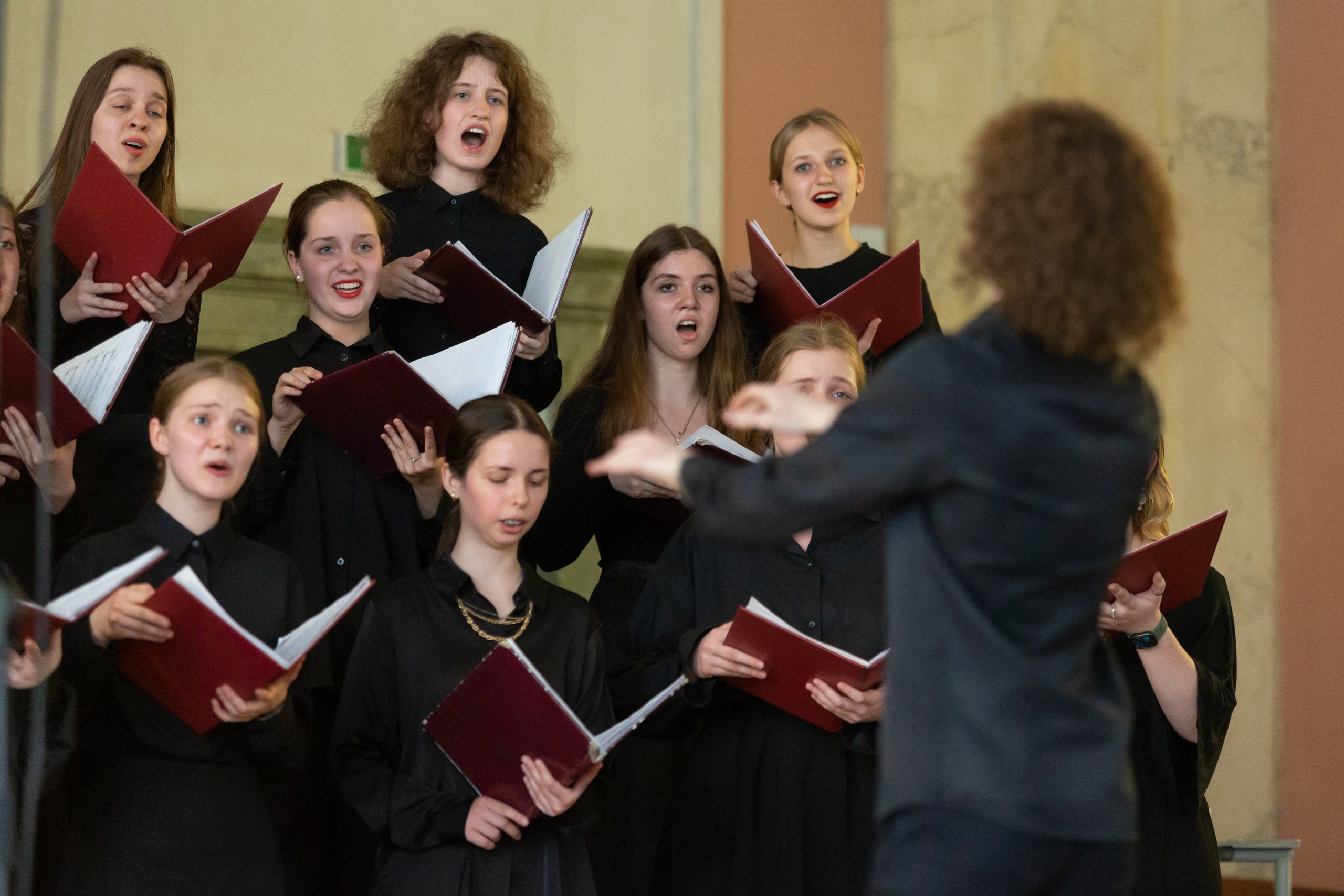 29.05.2024 Училище имени Н.А. Римского-Корсакова. Семейный и детский фотограф в Санкт-Петербурге Пуликов Дмитрий