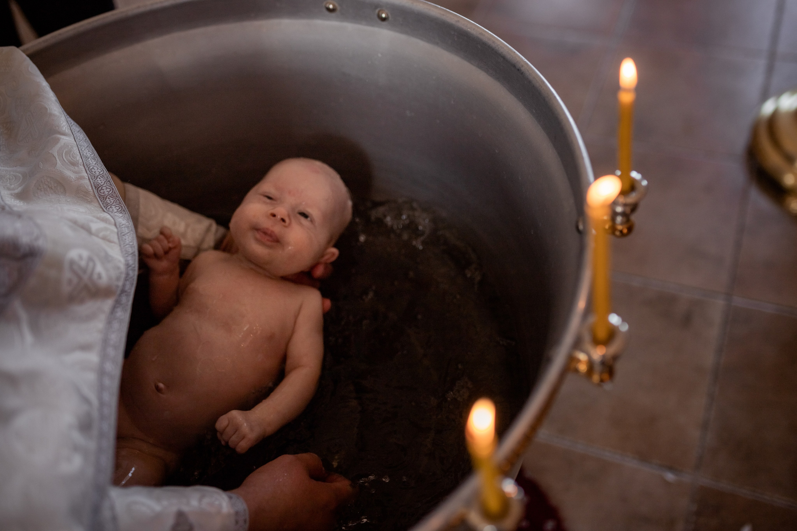 Крещение в Церкви Ватопедской иконы Божией Матери Отрада и Утешение. Олеся Семейская свадебный и семейный фотограф в Ростове-на-Дону