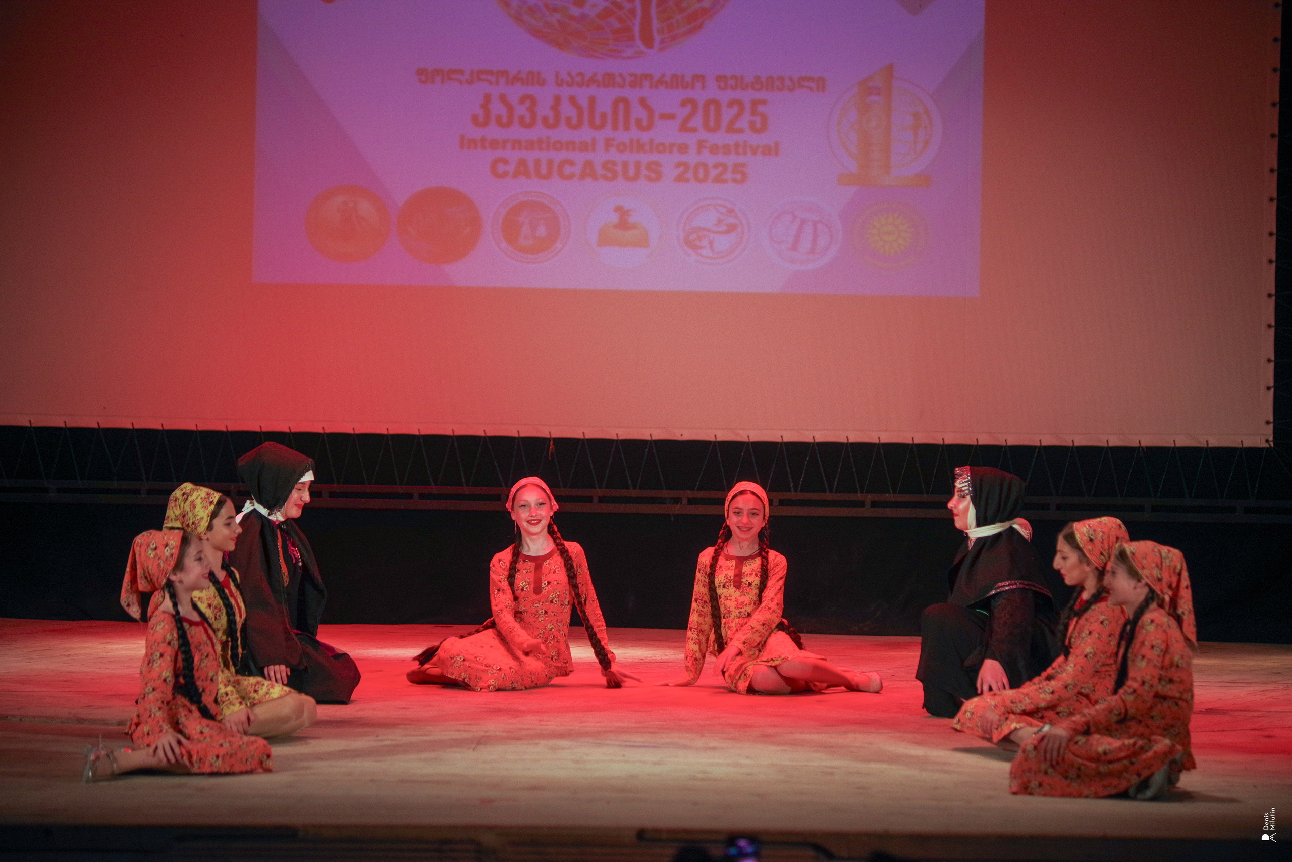 Танцы в прекрасном Они. Портретный фотограф Денис Милютин