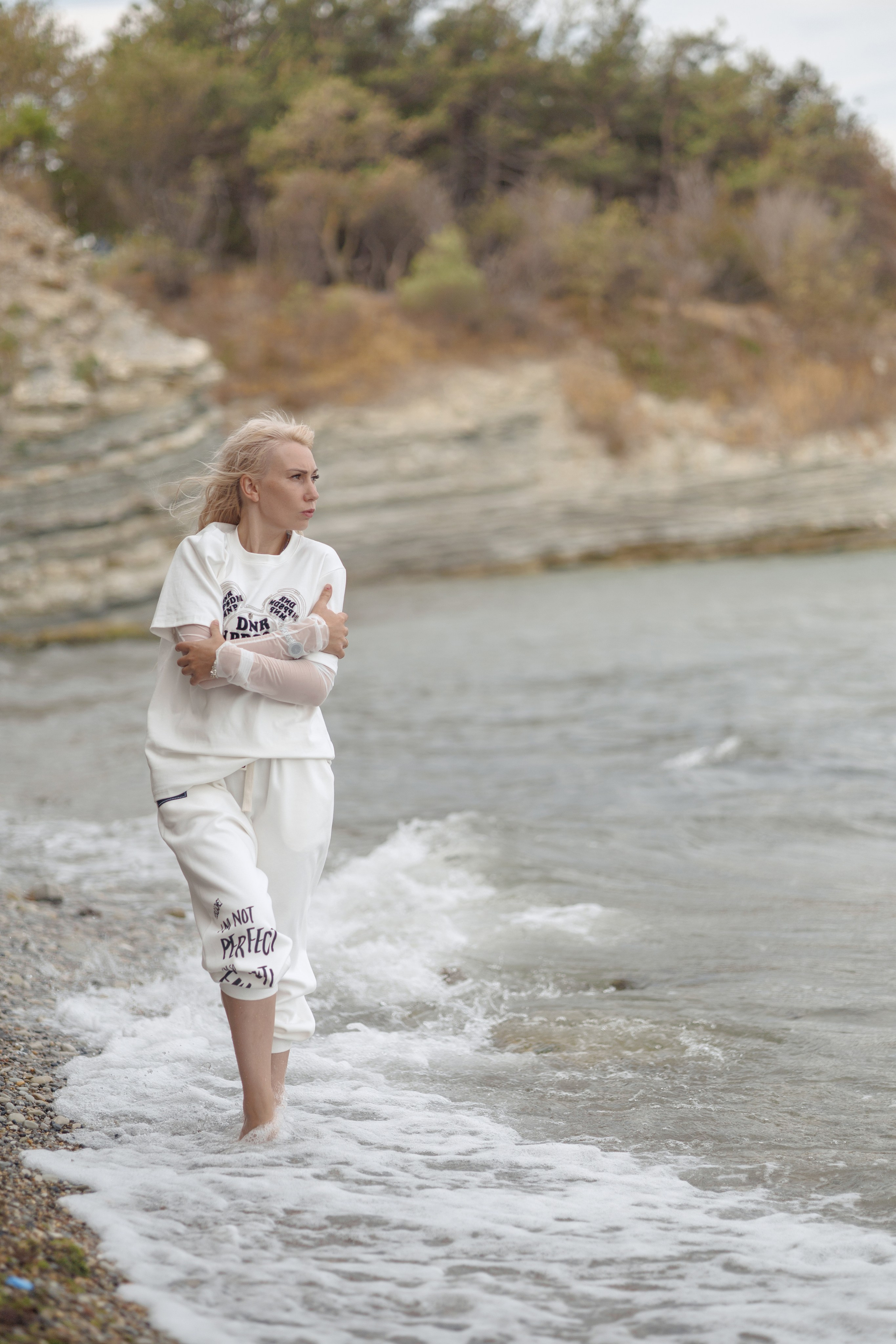 Ветреный рассвет на пляже Метрополь. Семейный и портретный фотограф в Геленджике Любовь Бодрова