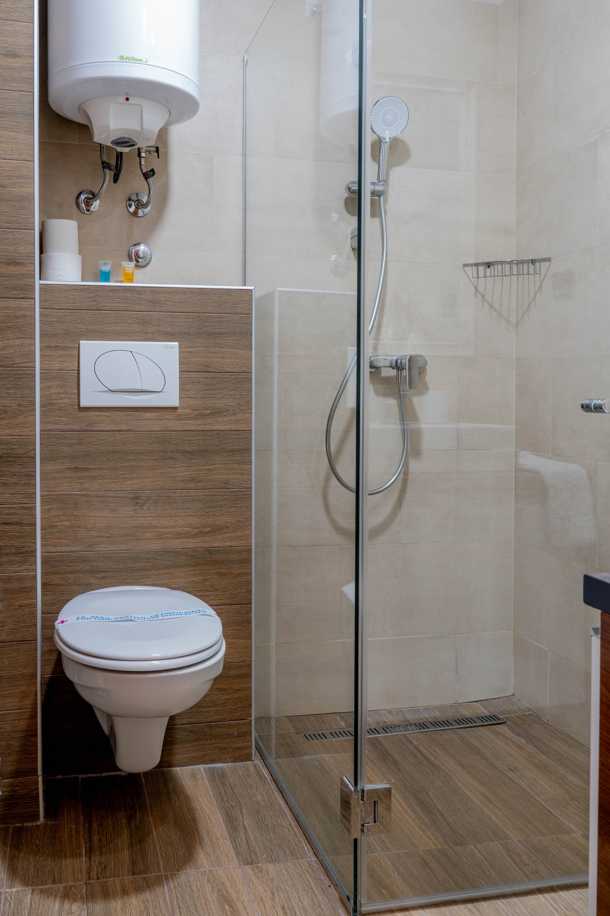 Madre interiors. Photographer Liana Sudets Serbia Kopaonik Brzece Brus