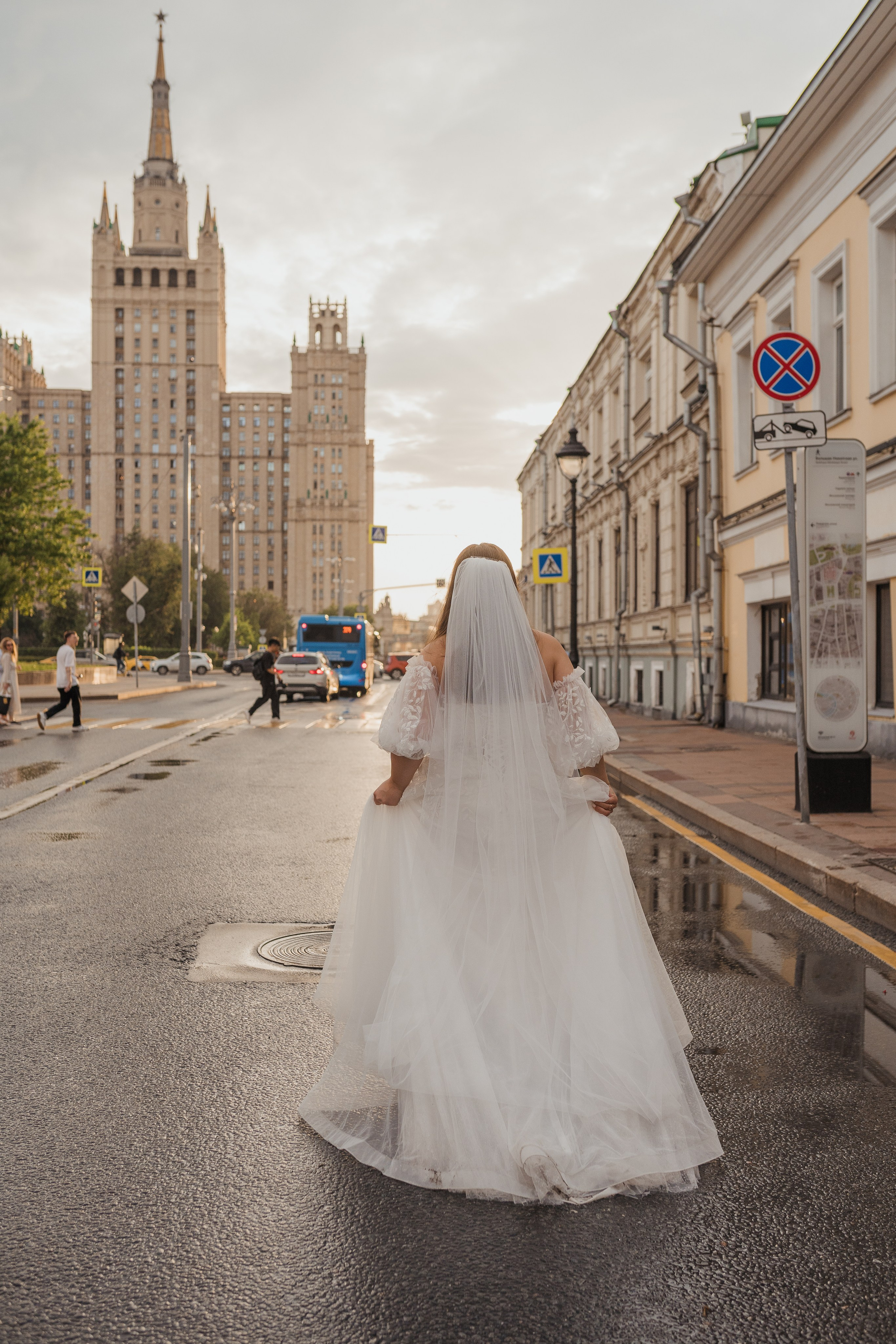 Свадебная фотосессия в Москве в Барвихе ЗАГС. Свадебный фотограф в Москве Анна Полушина