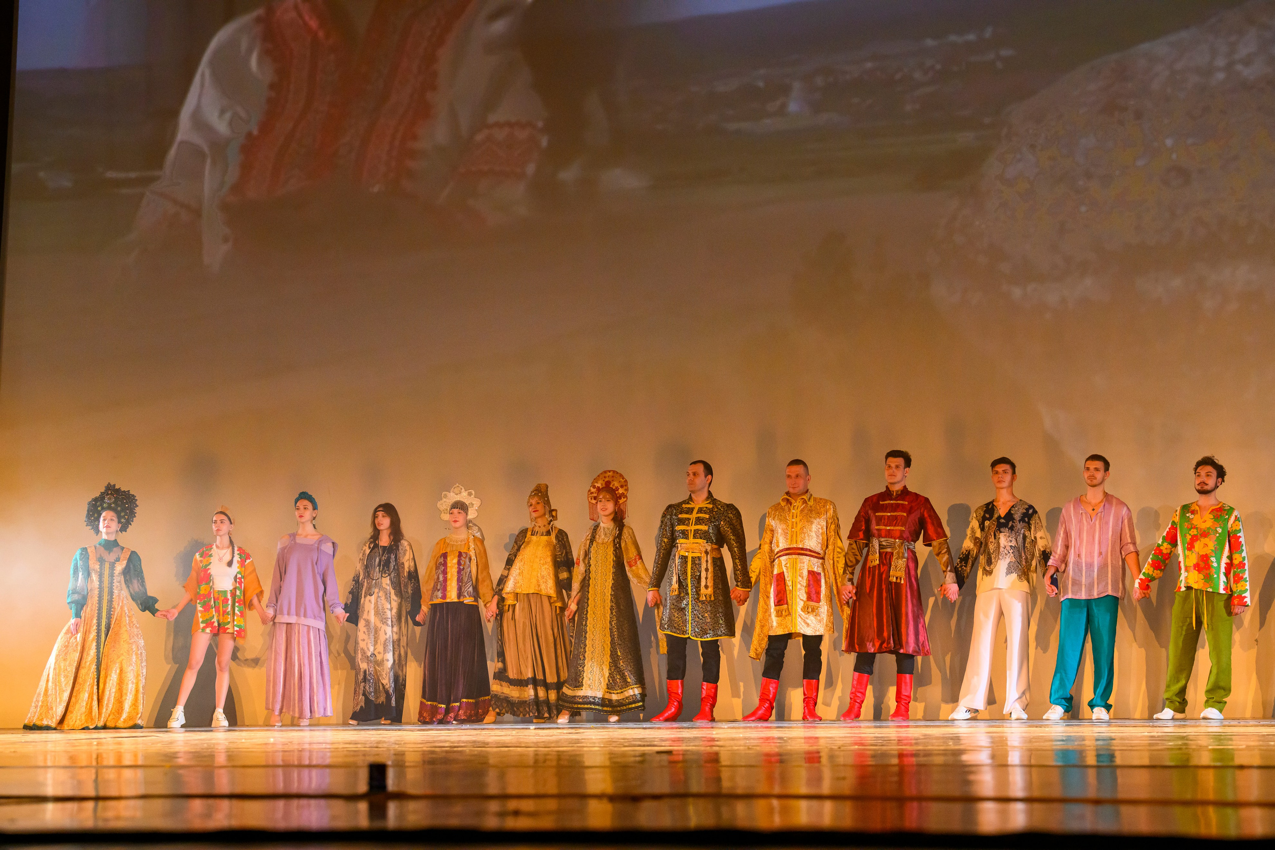 23 апреля, часть 1, БКЗ Октябрьский, г. Санкт-Петербург. Золотое яблочко