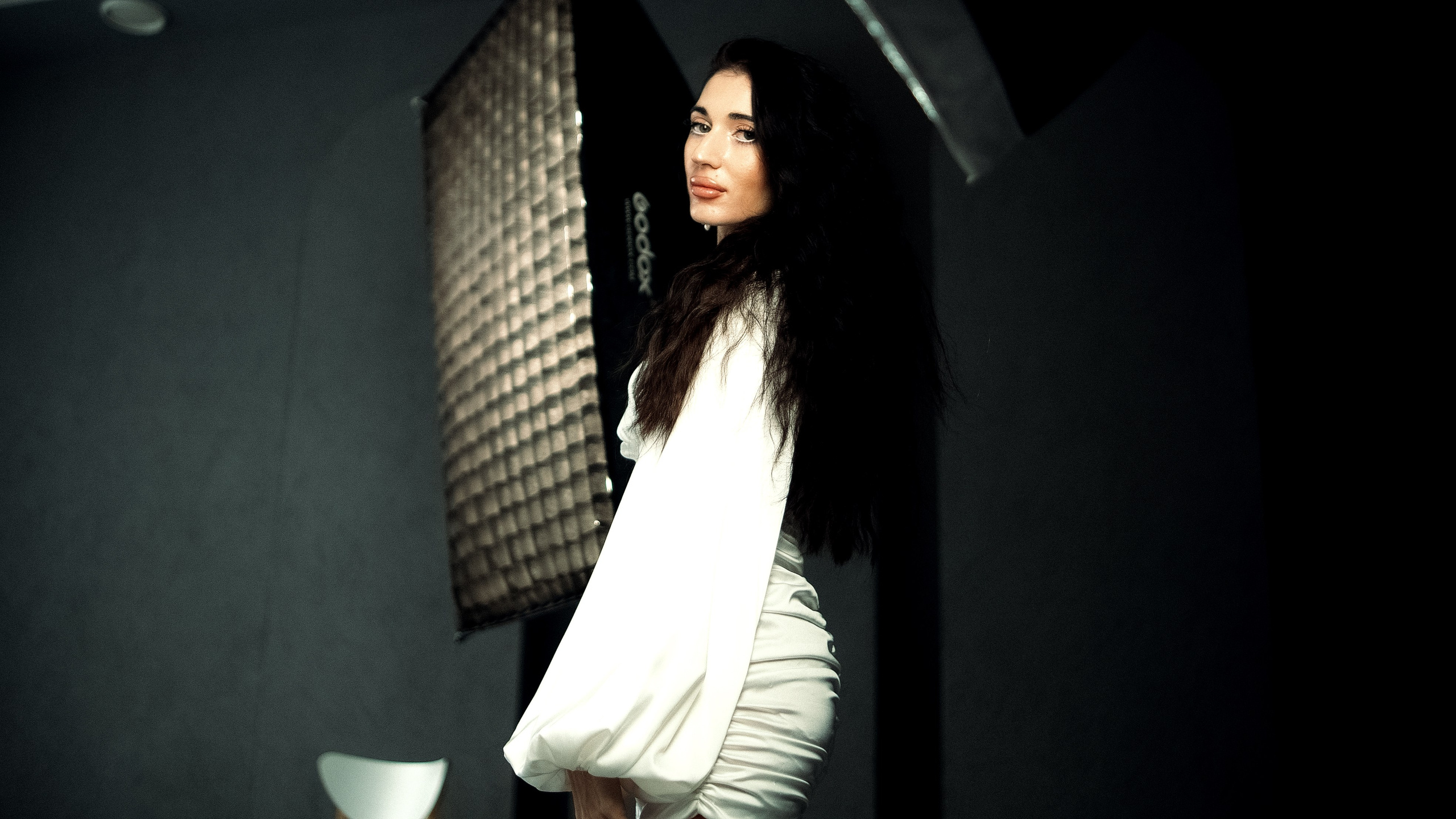 Фотосессия в студии для Катрин в Новосибирске. Фотограф в Новосибирске Владислав Унтерберг