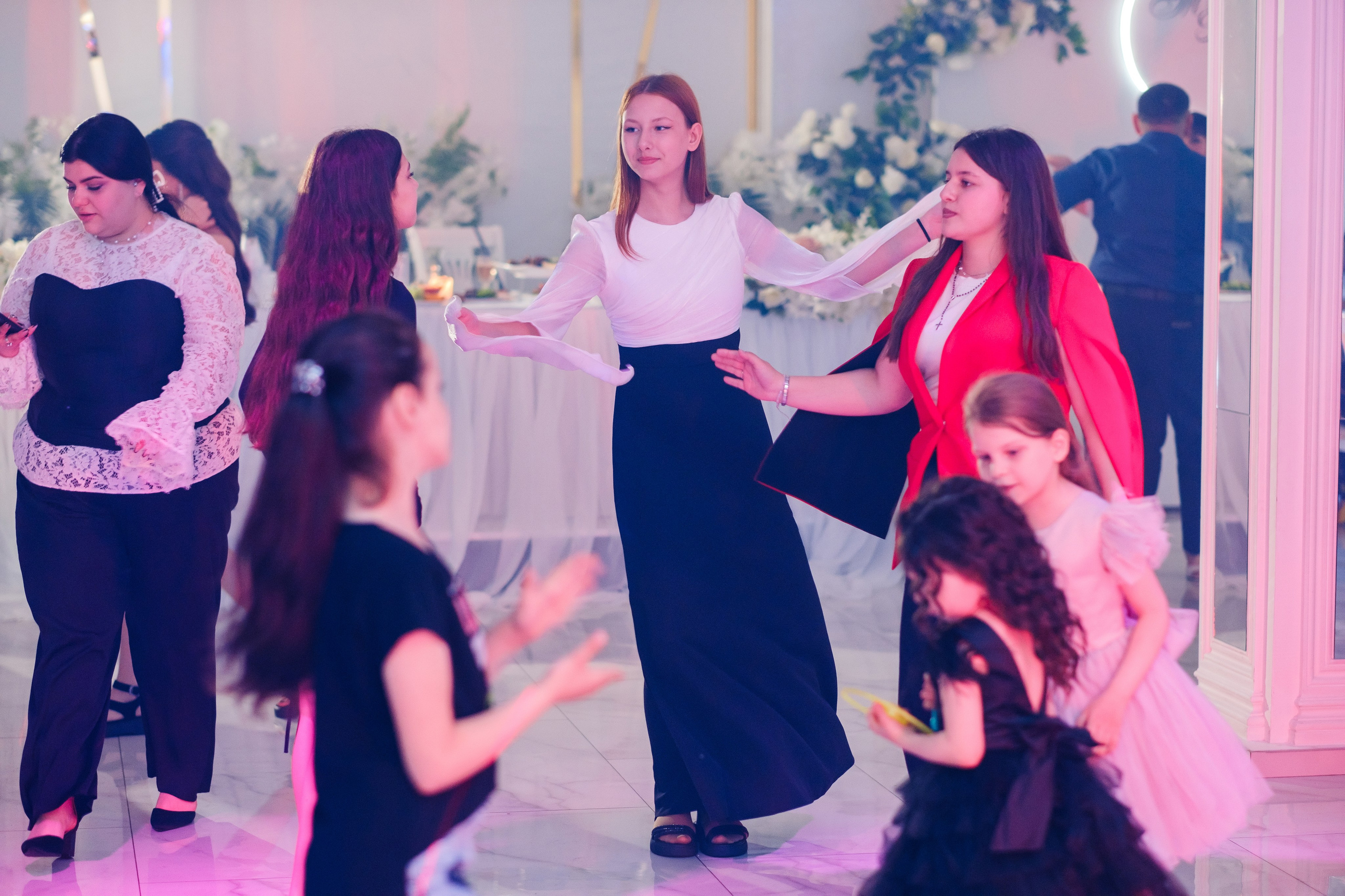 Тазабег и Диана. Свадебный фотограф | репортаж | праздники | крещение