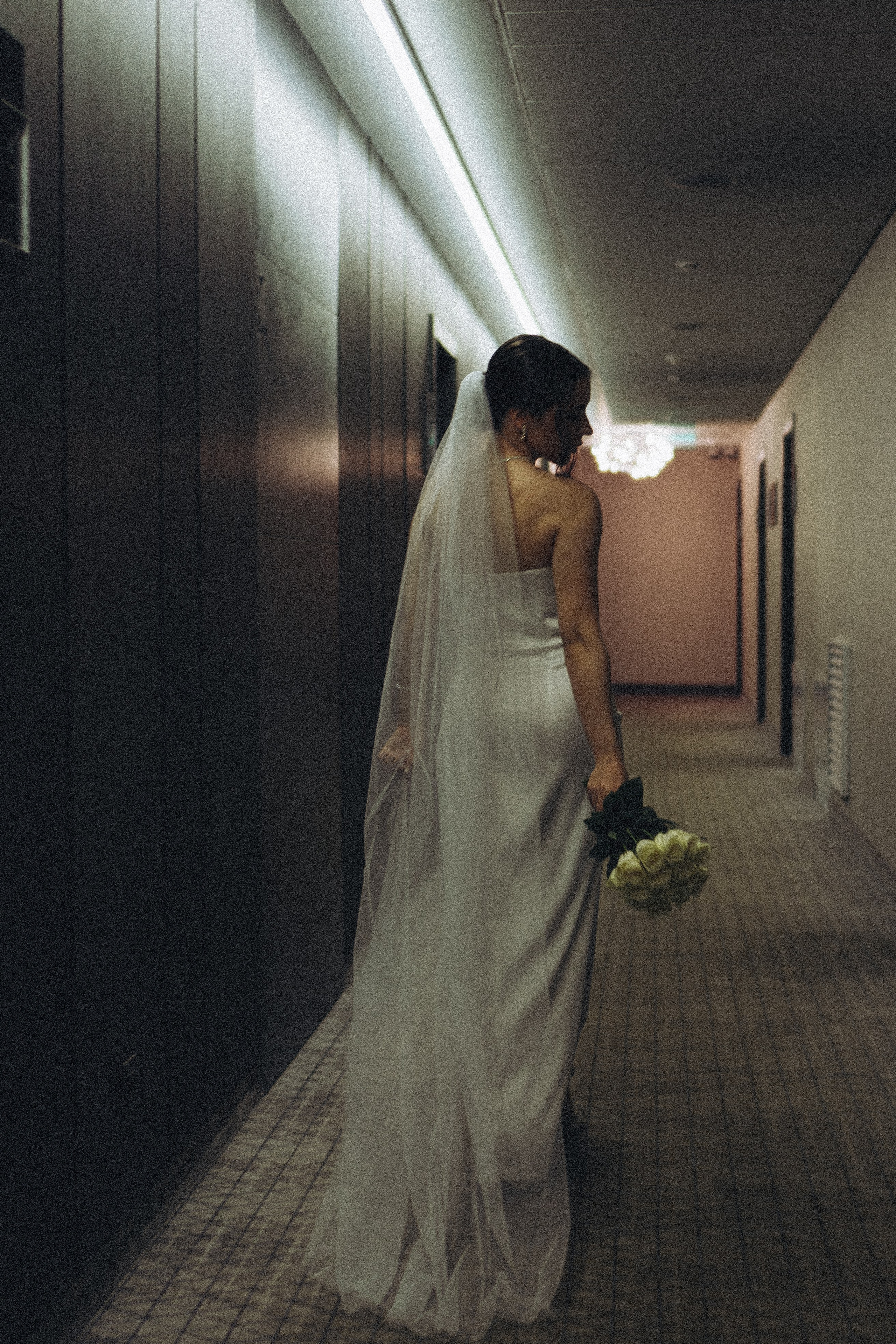 СВАДЕБНАЯ СЬЕМКА СБОРОВ ЖЕНИХА И НЕВЕСТЫ В ОТЕЛЕ И ТАКЖЕ ФОТОСЕССИИЯ В ОТЕЛЕЕ МЕГАПОЛИС БРЯНСК. Профессиональный фотограф, Санкт-Петербург — Виктория Богомолова