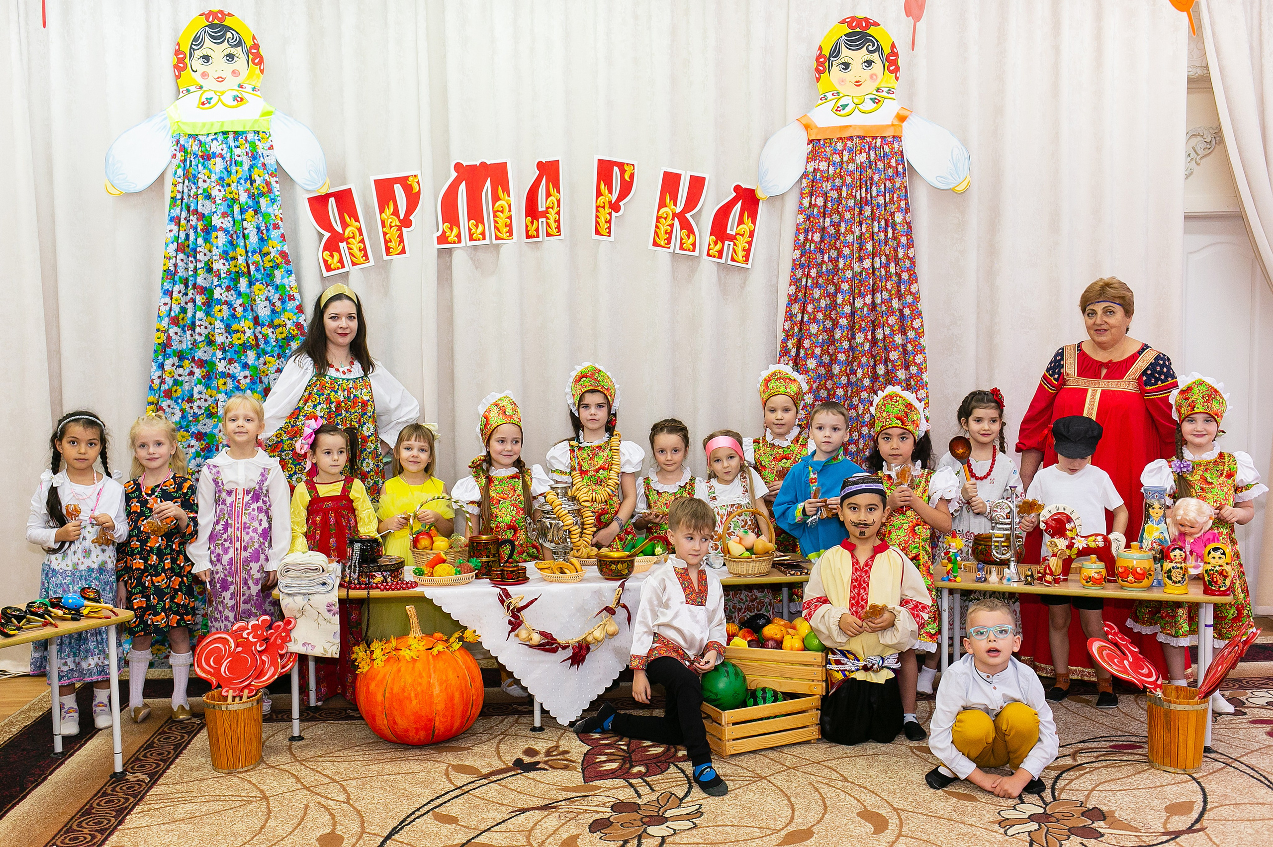 Выпускные и Утренники. Фотограф новорожденных и семейный фотограф НСО г. Бердск Марина Львова