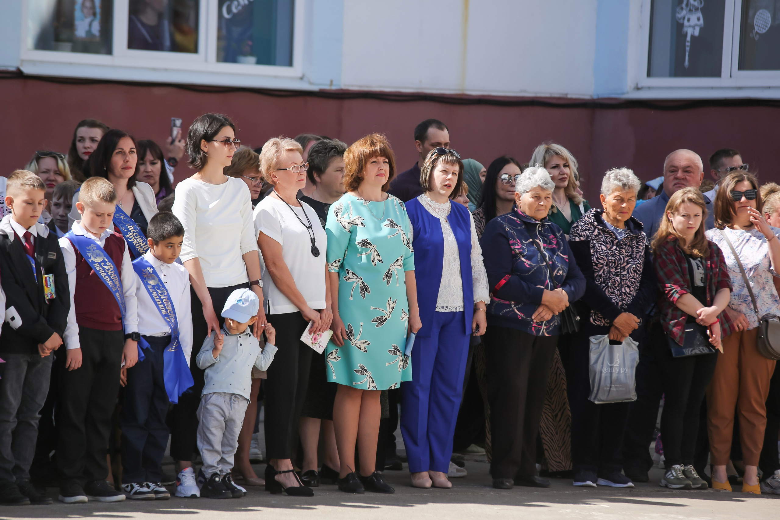 ЛИНЕЙКА «ПОСЛЕДНИЙ ЗВОНОК» 9 ШКОЛА 2024 г МЦЕНСК. ТВОЙ АЛЬБОМ / ТВОИ ПРАВИЛА