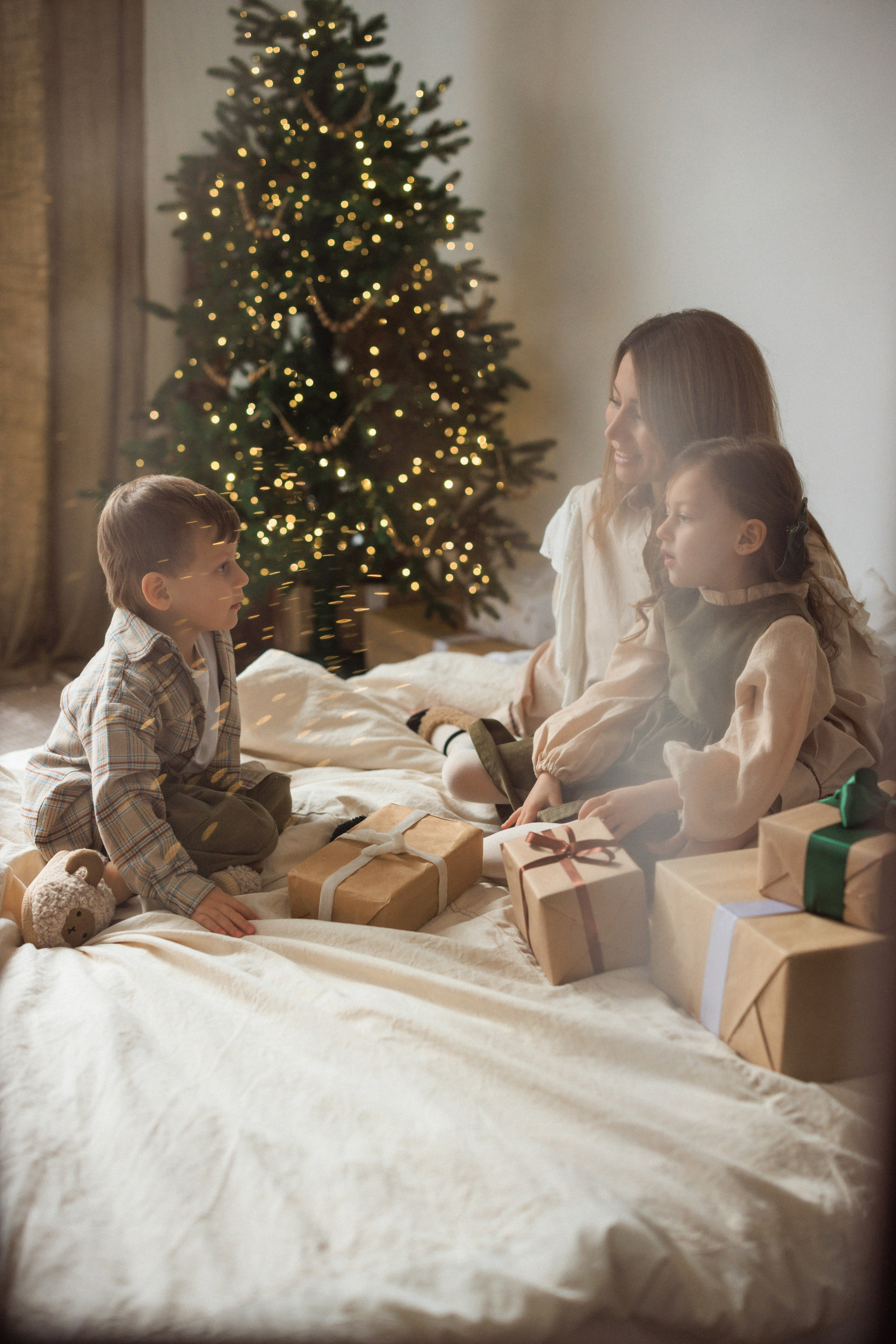 Семейная фотосессия в фотостудии «MESTONE», город Краснодар. Семейный и детский фотограф в Краснодаре Анна Трашкова