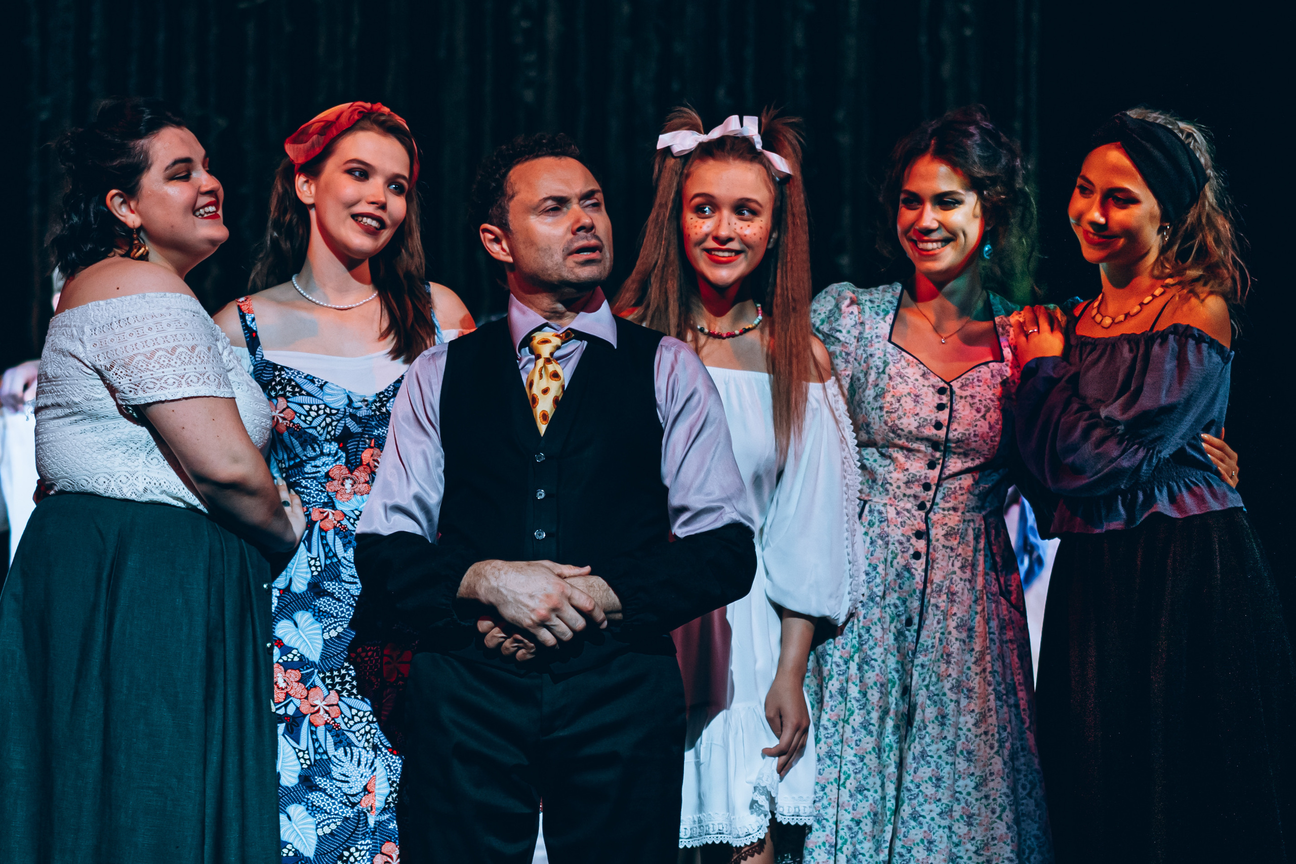 «Кьоджинские перепалки». Театр Комедии им. Н. П. Акимова. Фотограф в Санкт-Петербурге Батурина Елена