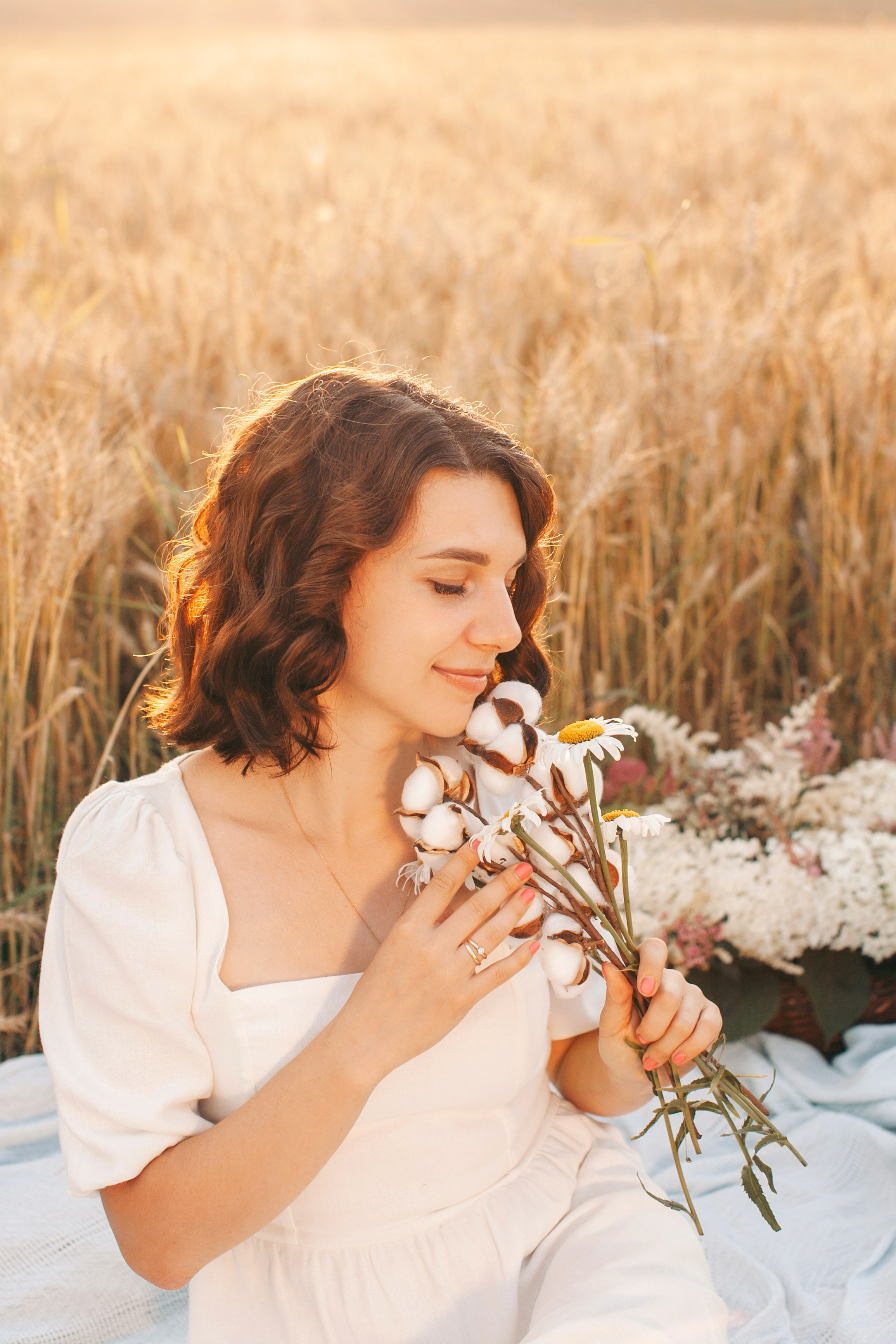 Семейная фотосессия в поле на закате. Фотограф Ольга Ефремова