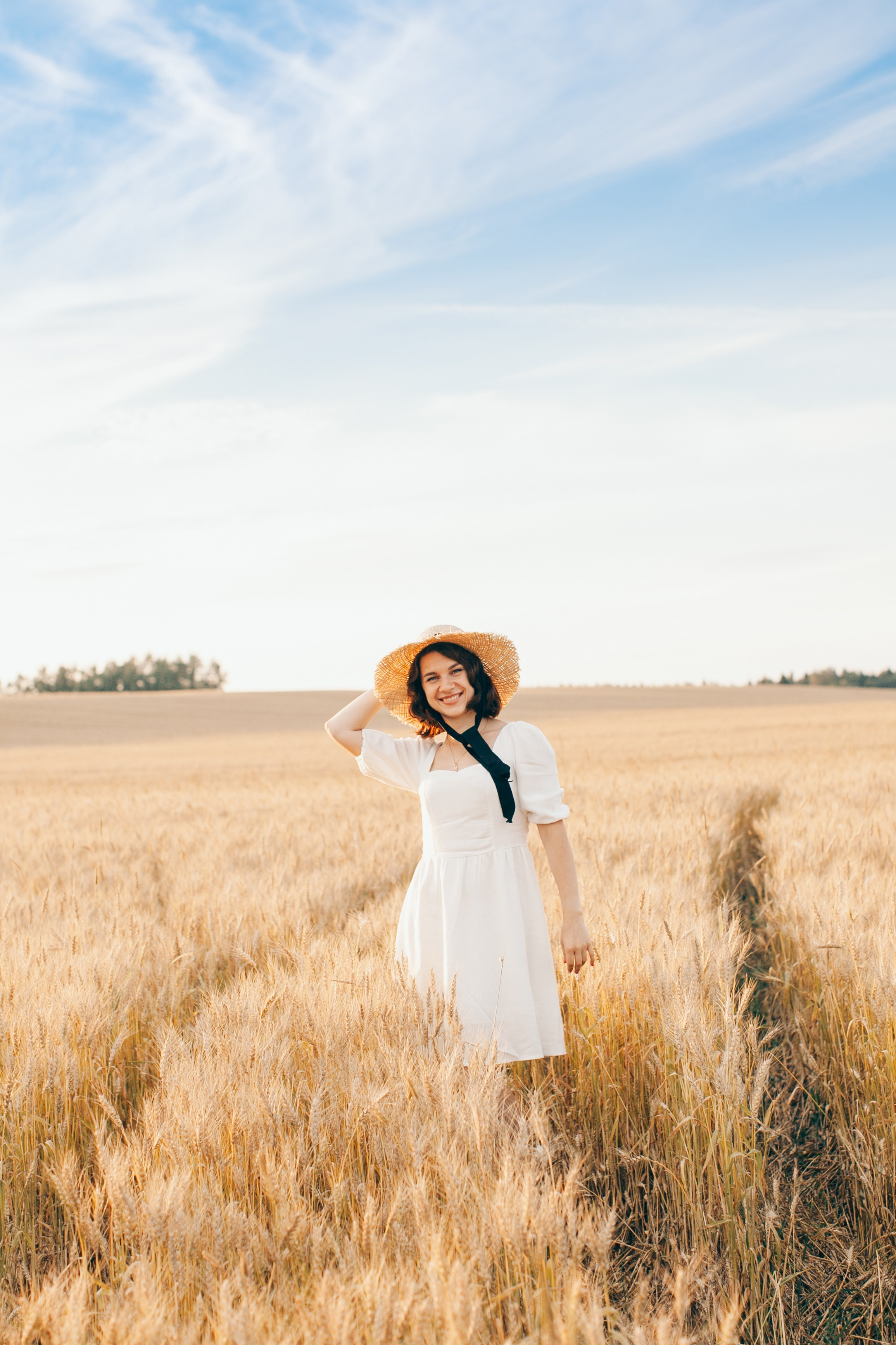 Семейная фотосессия в поле на закате. Фотограф Ольга Ефремова