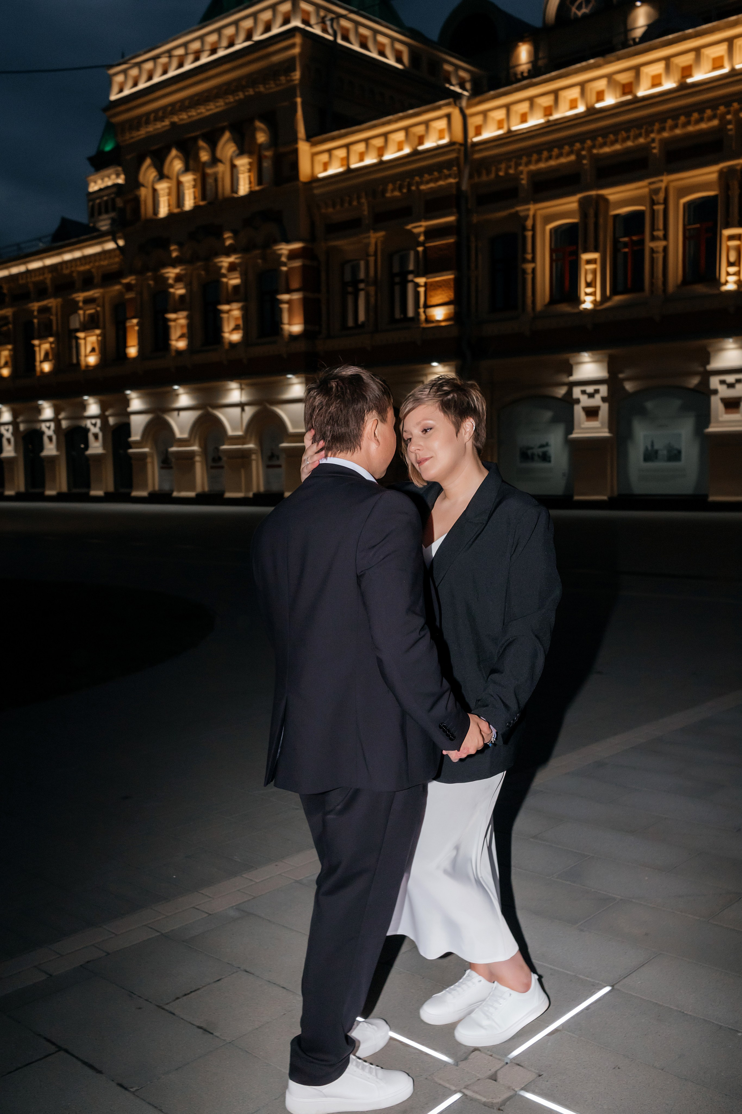 Свадебная прогулка для двоих на закате и в ночном нижнем новгороде. Свадебный фотограф и фотограф Love-Store в Нижнем Новгороде Анастасия