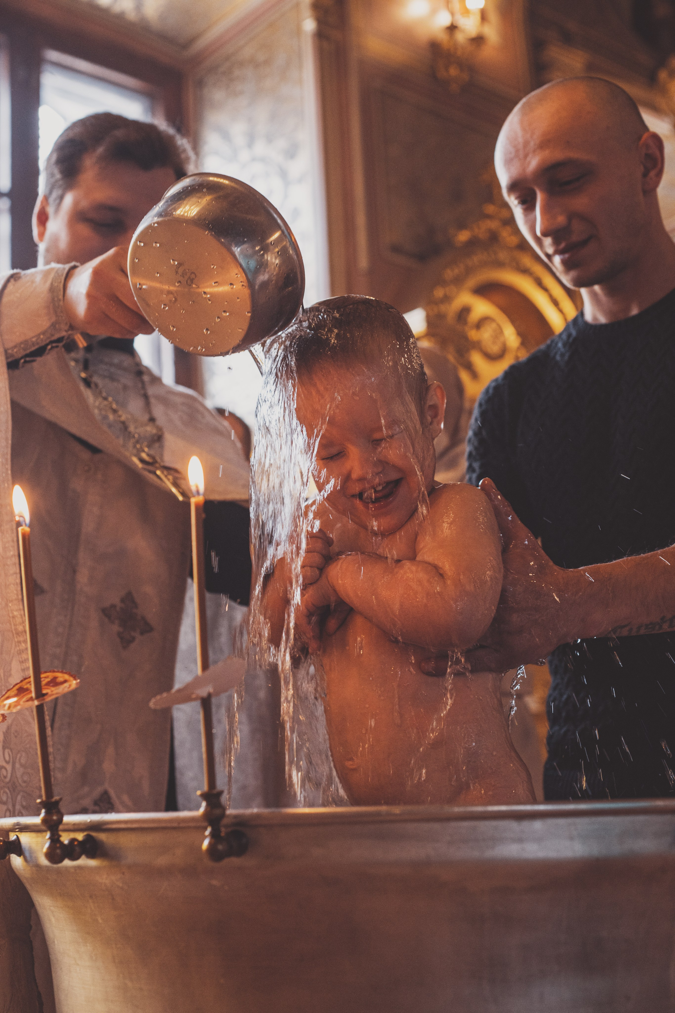 Крестины ребенка. Выпускные альбомы в Серпухове