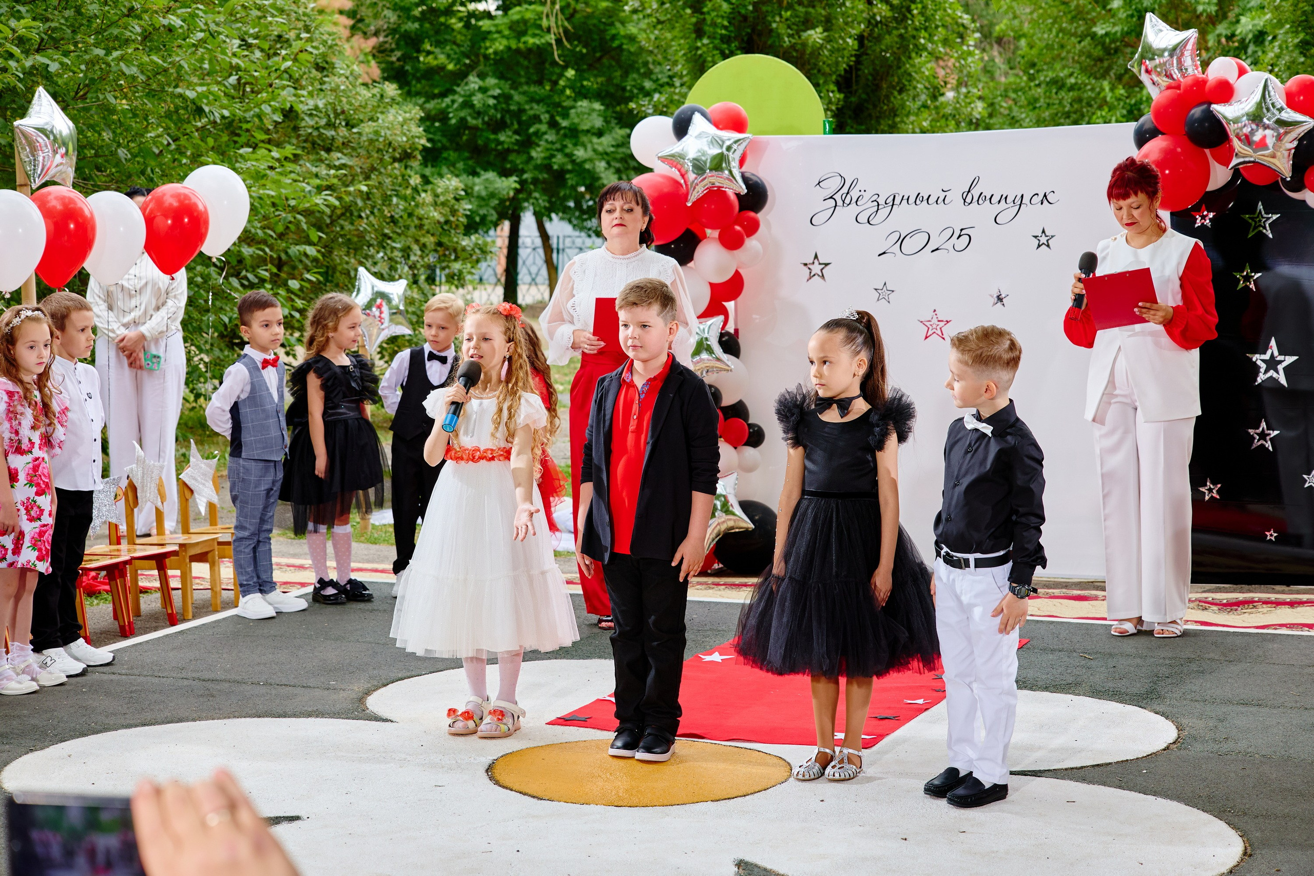 Выпускной 45 сад. Фотограф Выпускные альбомы Таганрог Сергей Коробченко